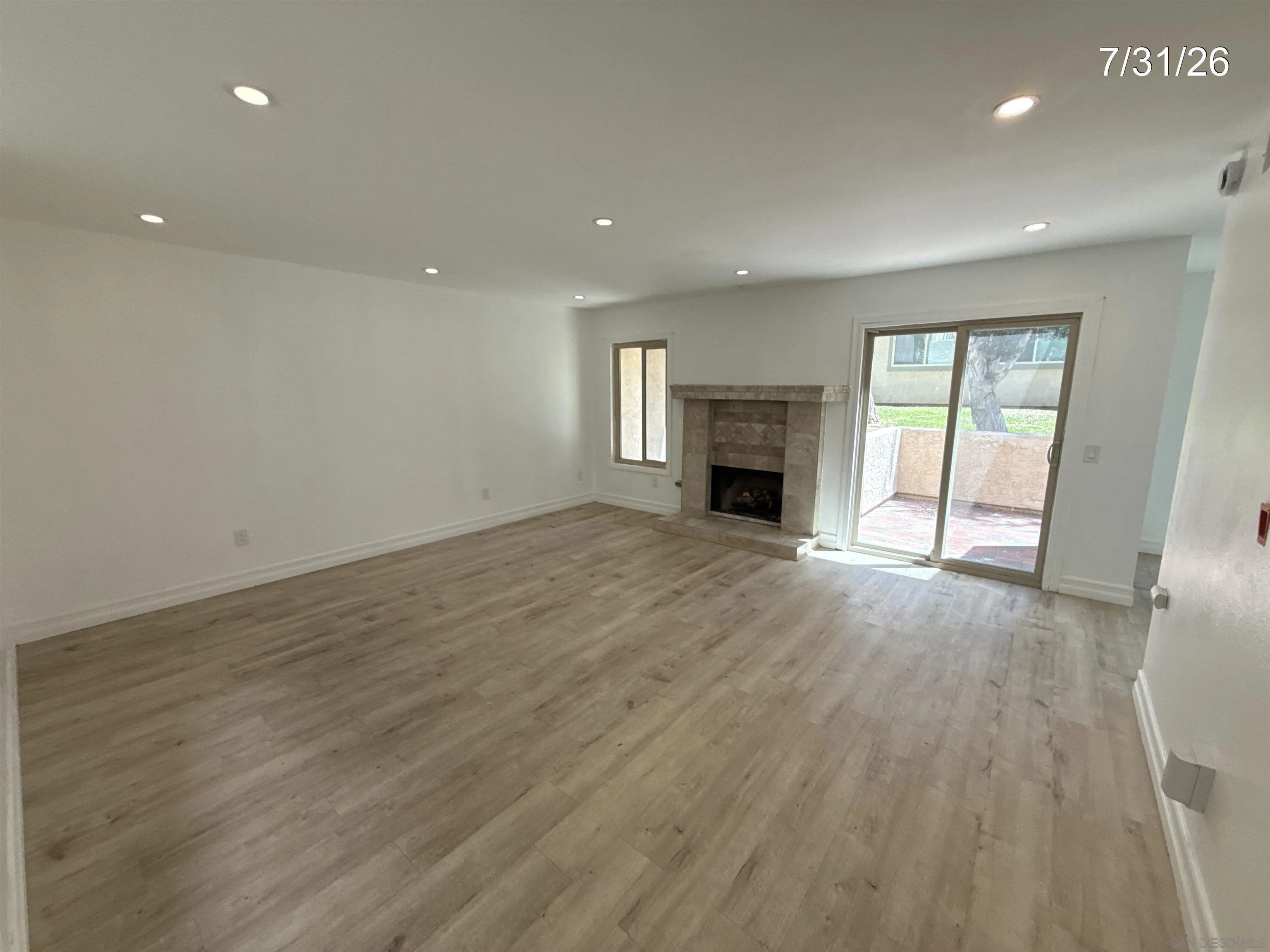 https://cdn.realtyfeed.com/cdn/127/260021318/0c471f63f3866806fdcc458b8f80efe9.webp