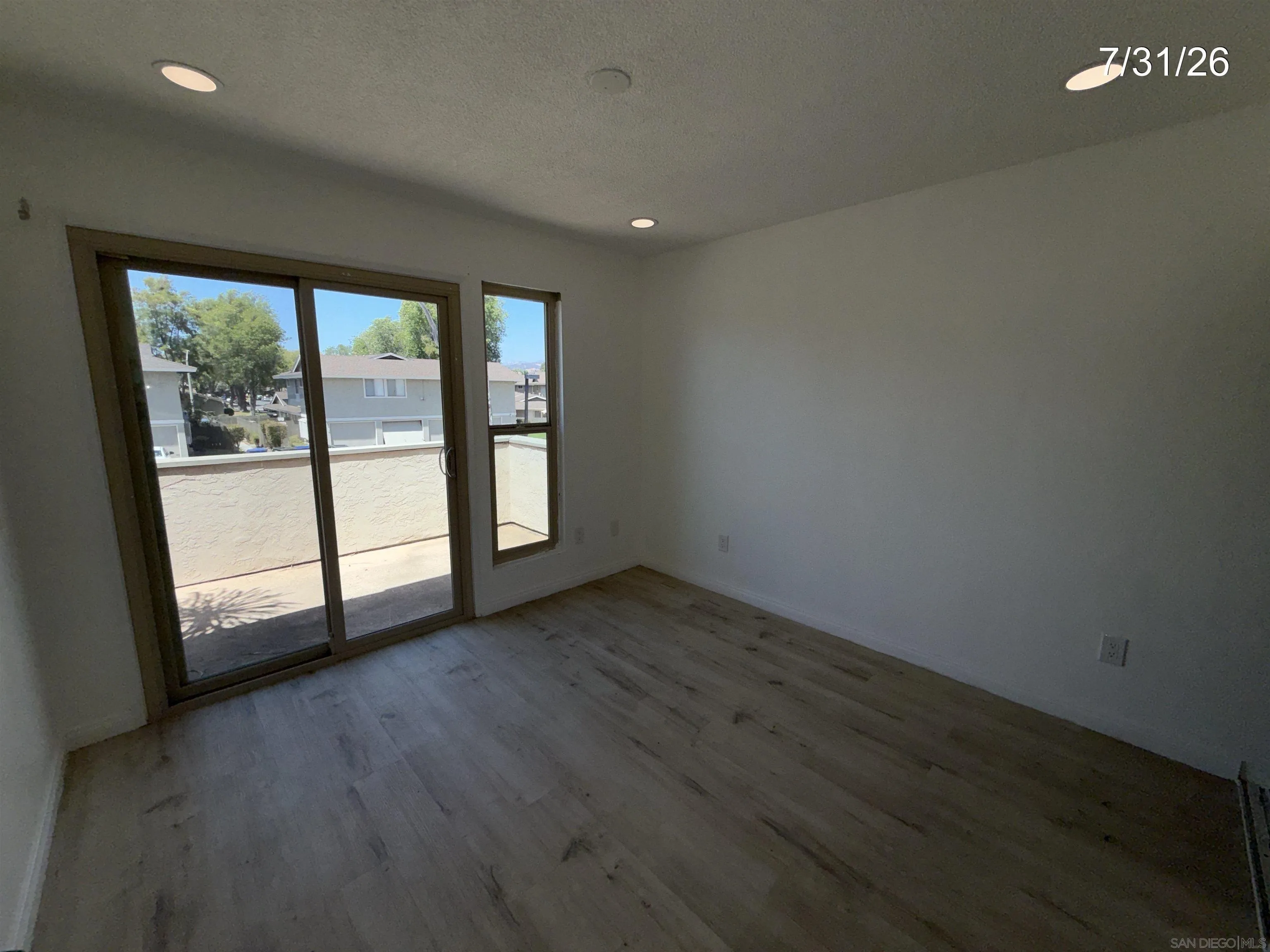 https://cdn.realtyfeed.com/cdn/127/260021318/74e80ed5697e081c416e5a879e26e41b.webp