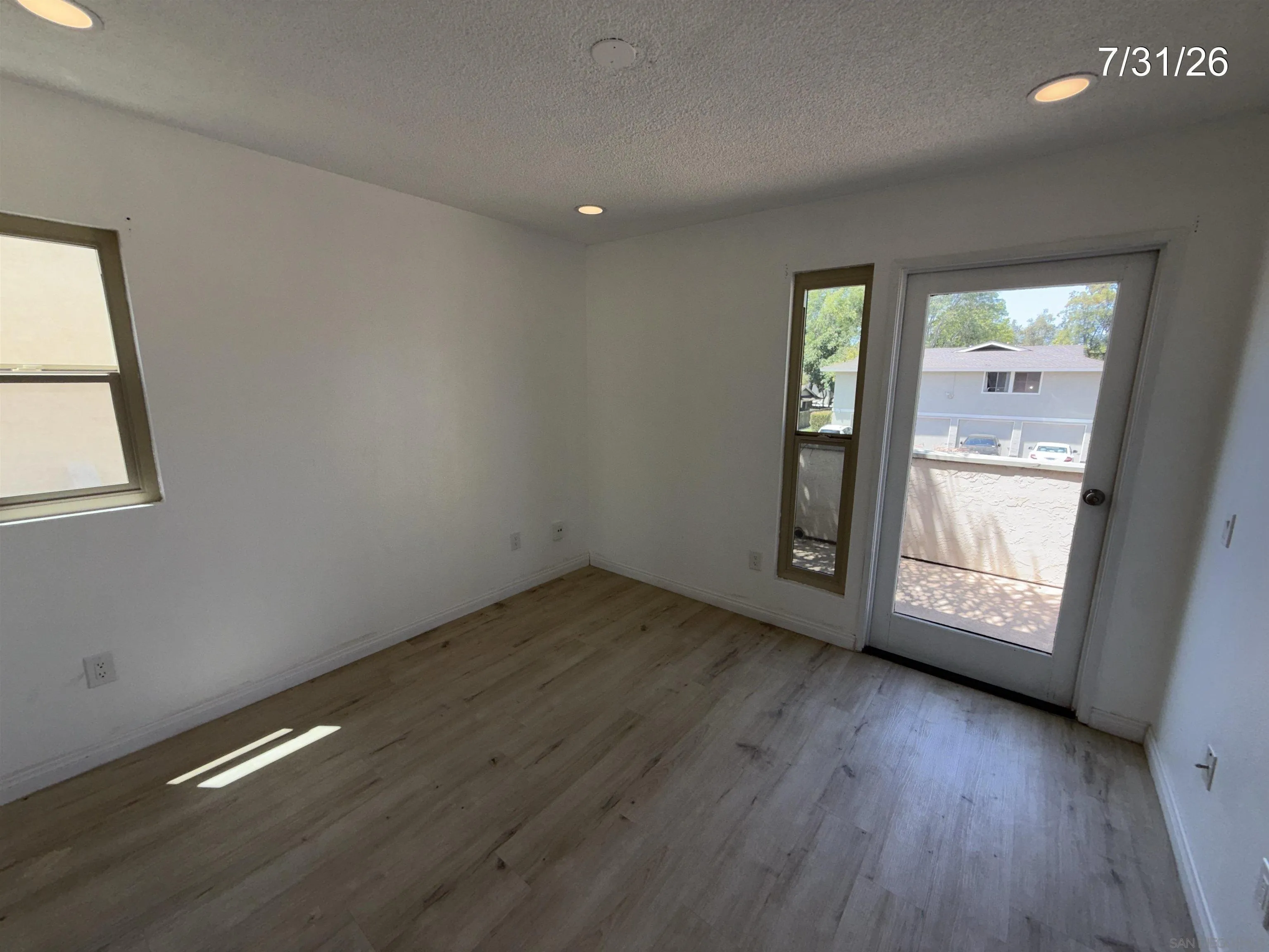 https://cdn.realtyfeed.com/cdn/127/260021318/bda70faa26332089f6b263bdb56df473.webp