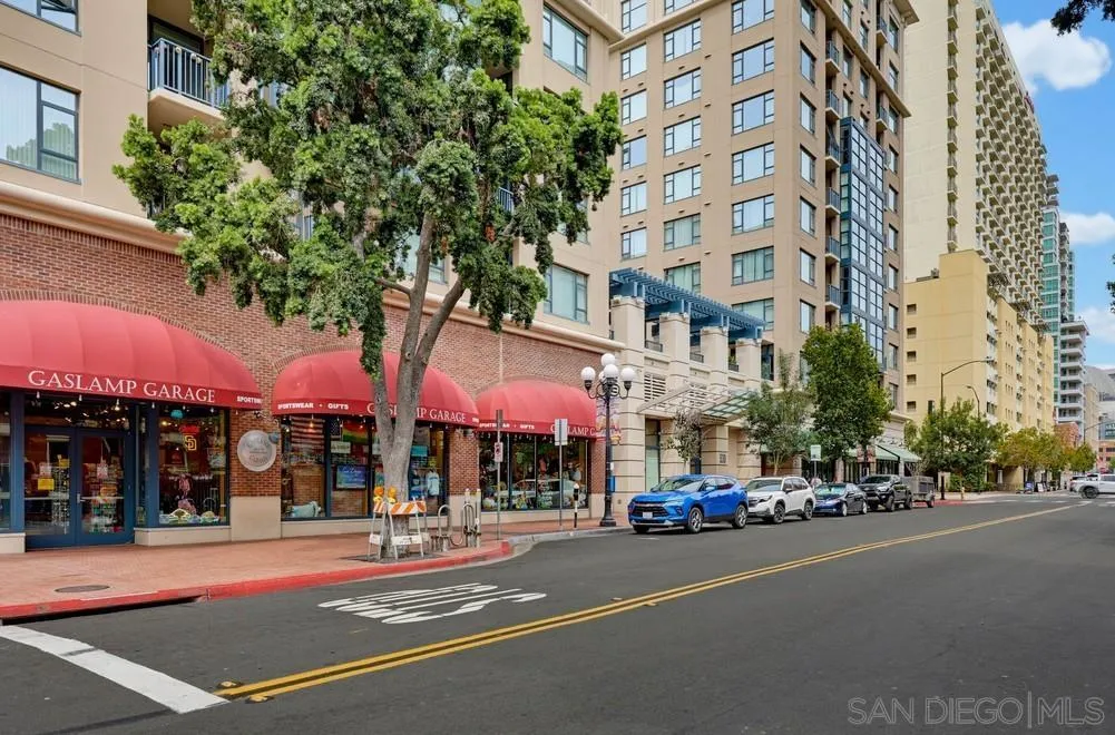 https://cdn.realtyfeed.com/cdn/127/260021321/23e16932a213cef60ef47a6dbe14caf5.webp