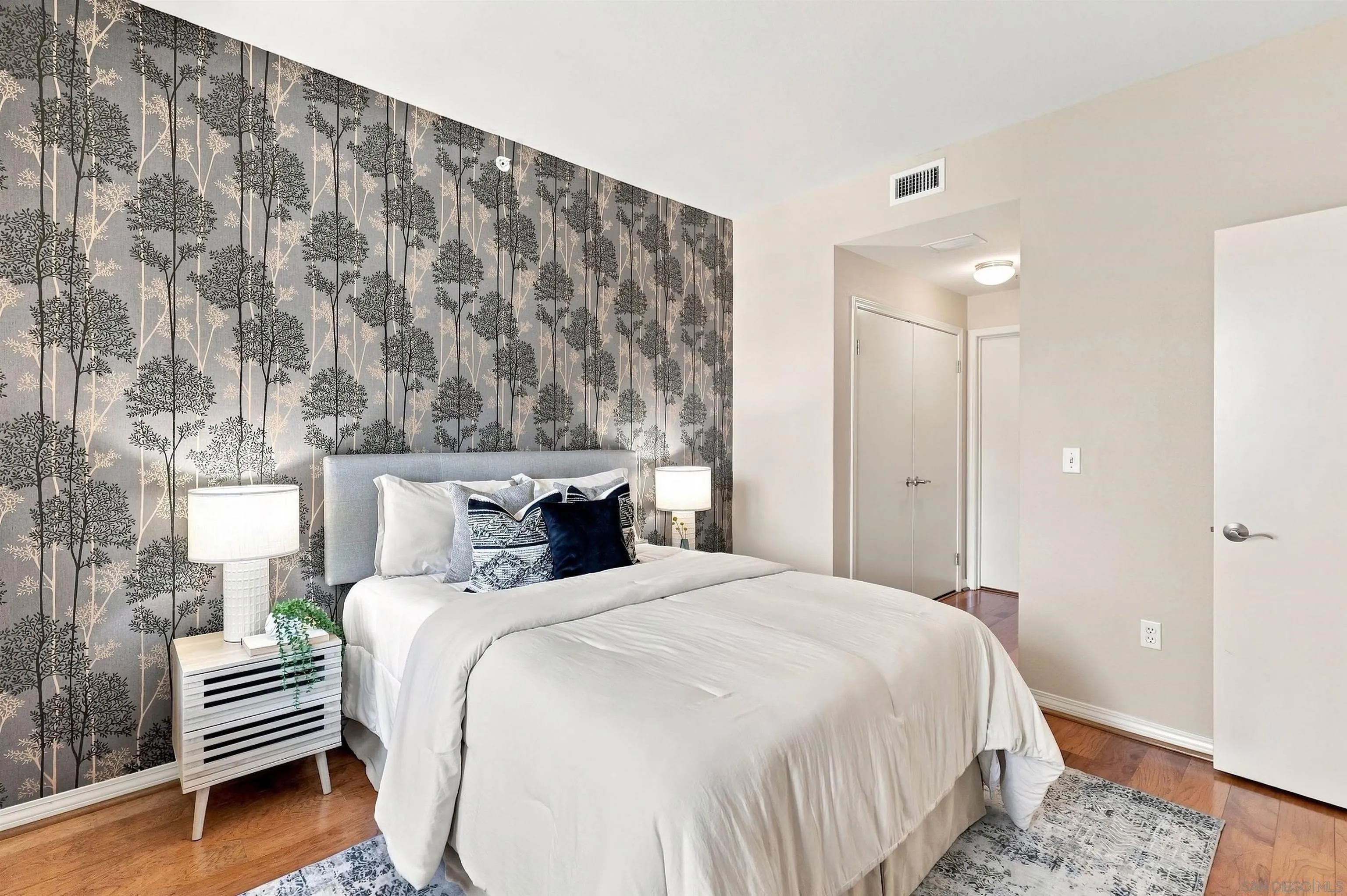 https://cdn.realtyfeed.com/cdn/127/260021321/7296691aa2b8e2cf73019a7d19973d04.webp
