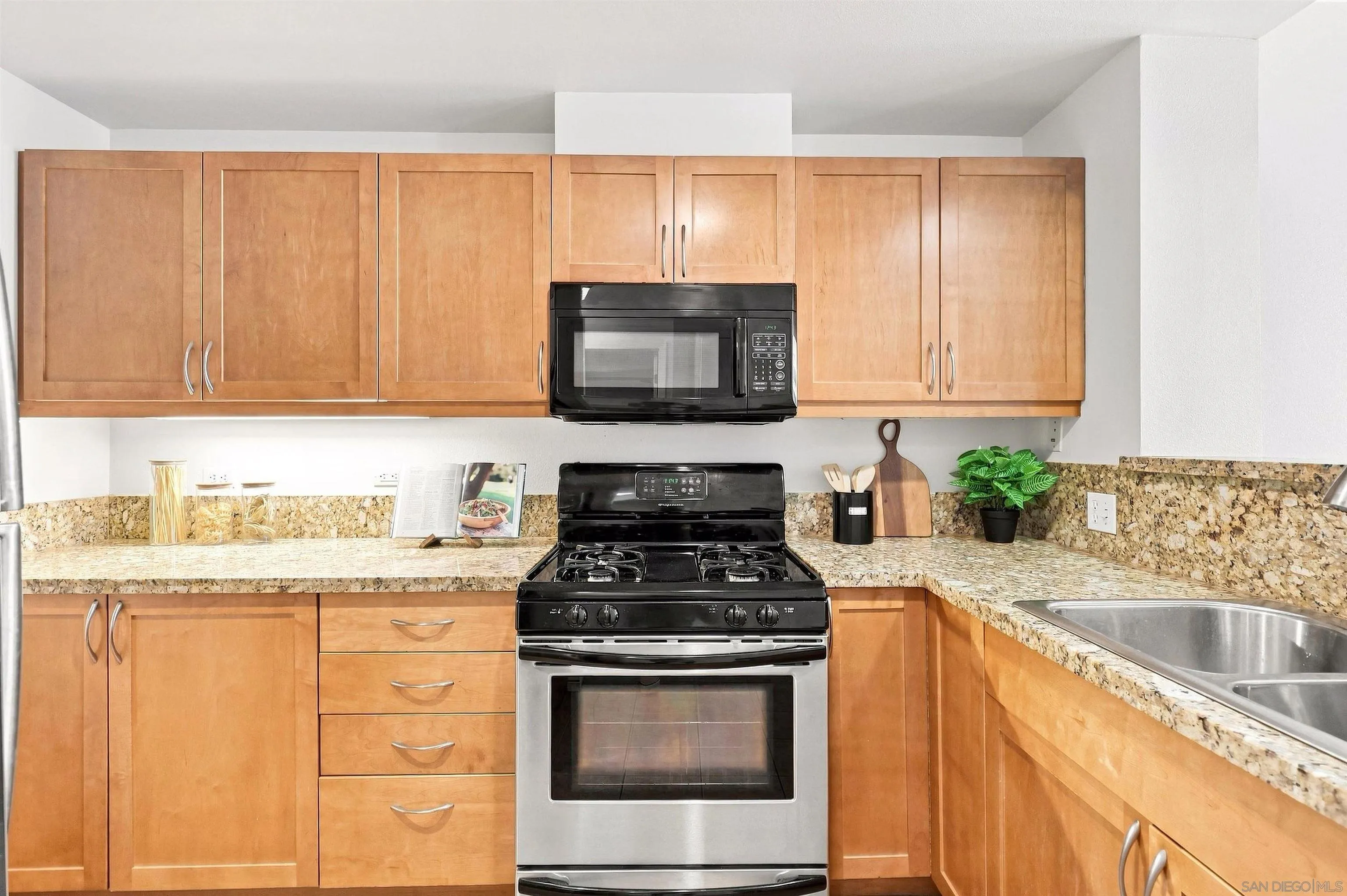 https://cdn.realtyfeed.com/cdn/127/260021321/a72c1b3920e18e07e6117897f74b8f3e.webp