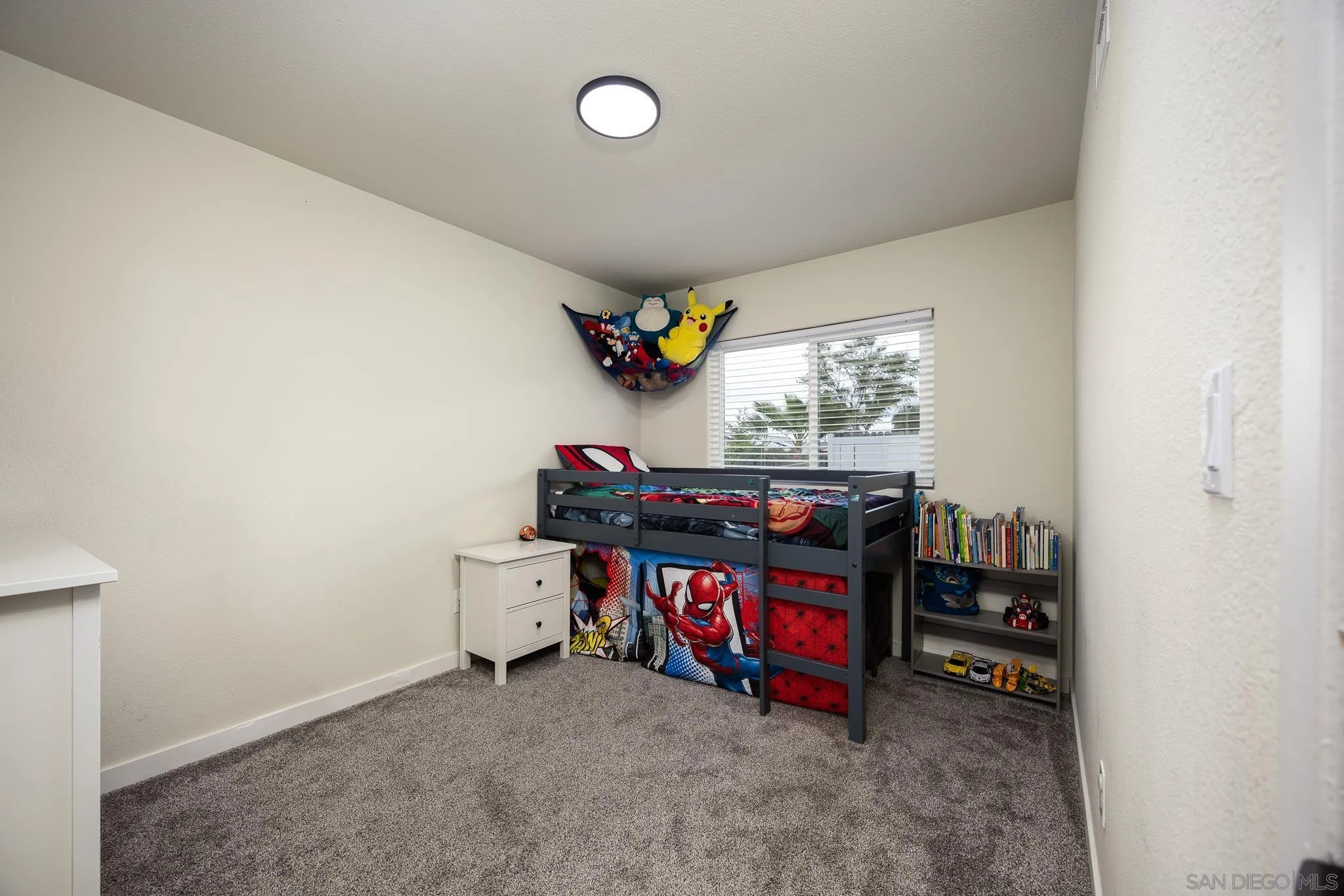 https://cdn.realtyfeed.com/cdn/127/260021322/ed300b44a76183a909c8a09c0430c43d.webp