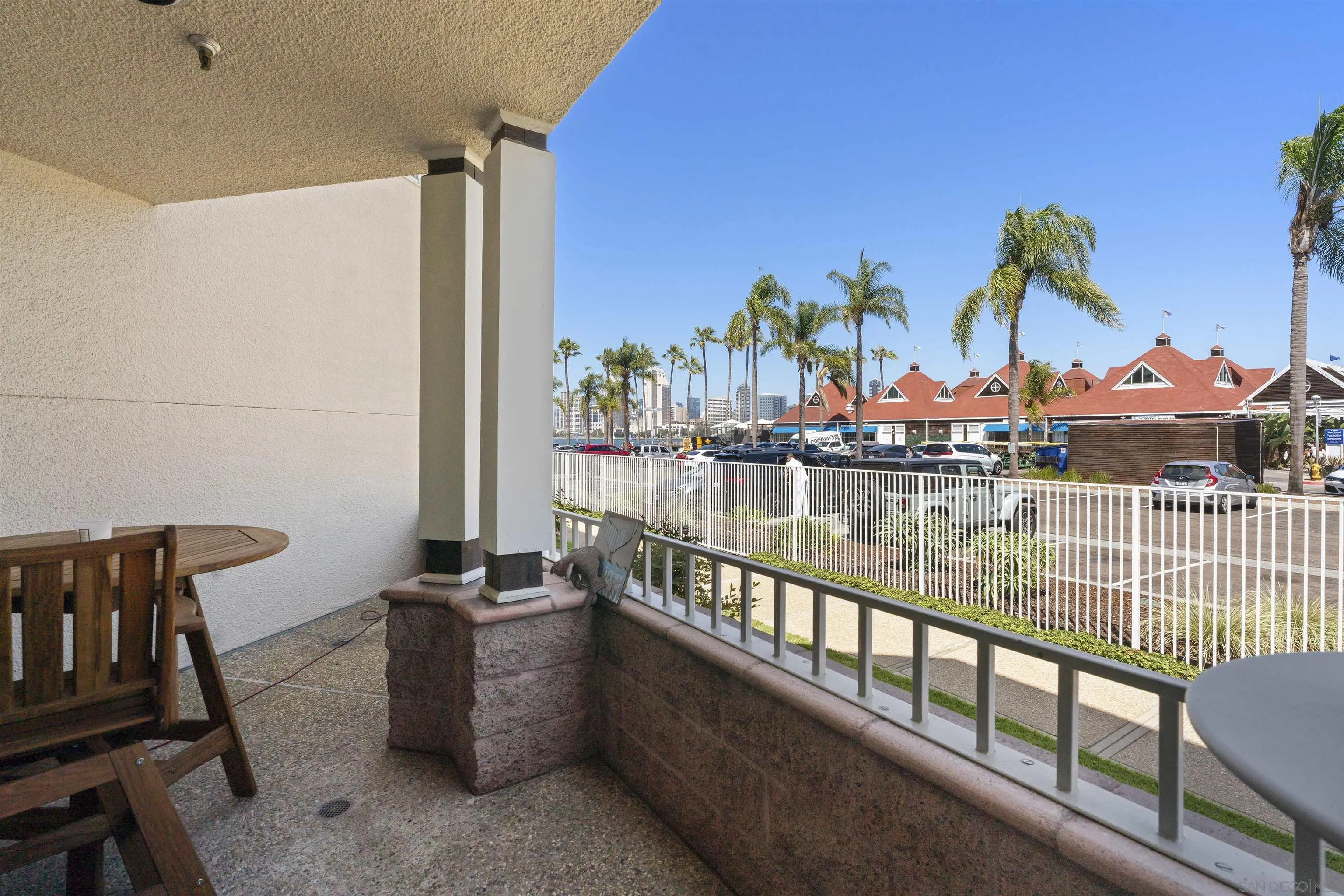https://cdn.realtyfeed.com/cdn/127/260021323/546dc9936000fd9ec06c3482fa1a9e04.webp