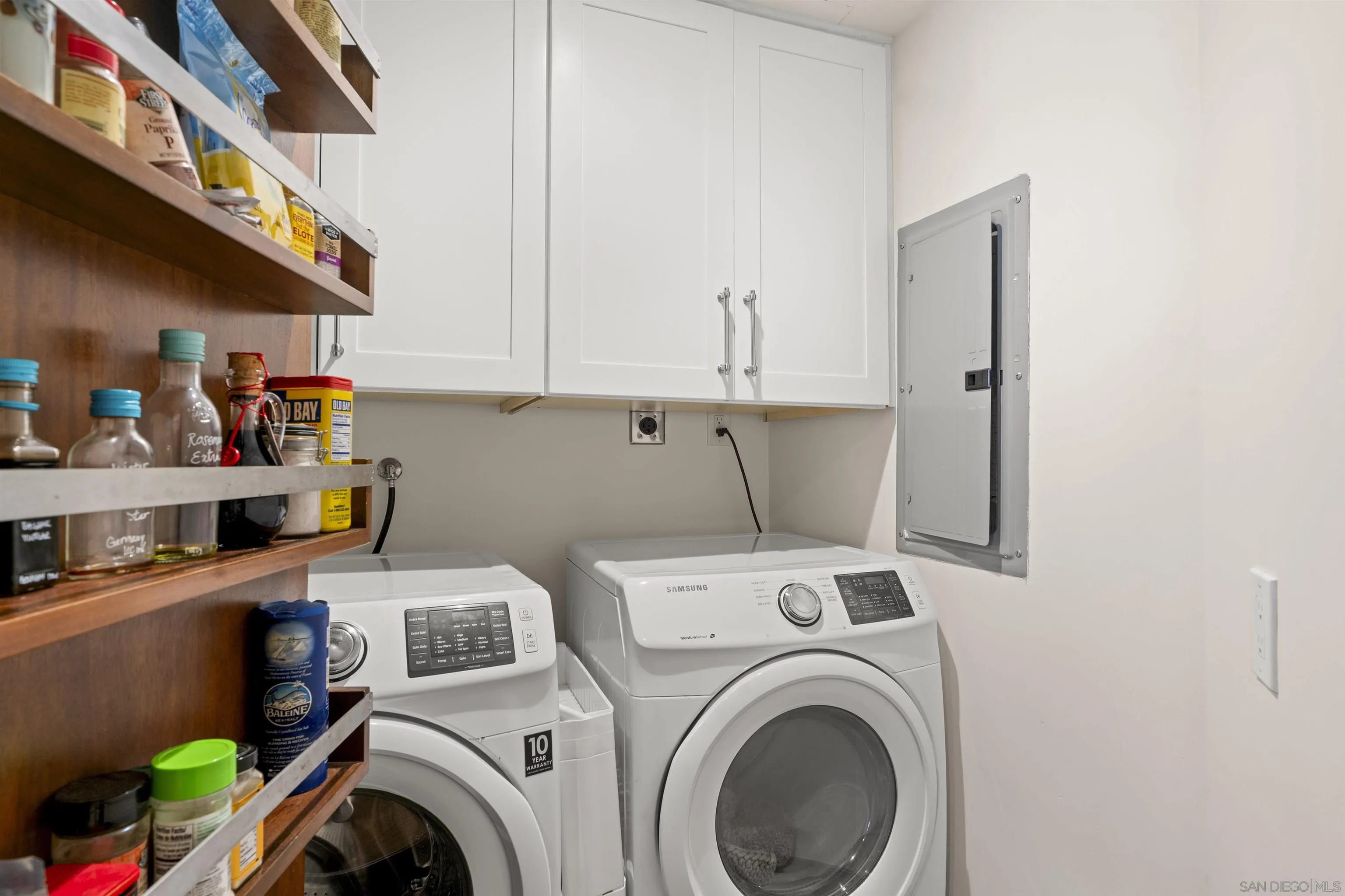 https://cdn.realtyfeed.com/cdn/127/260021323/6304e46233d6a2a6be7c27ff133198c7.webp