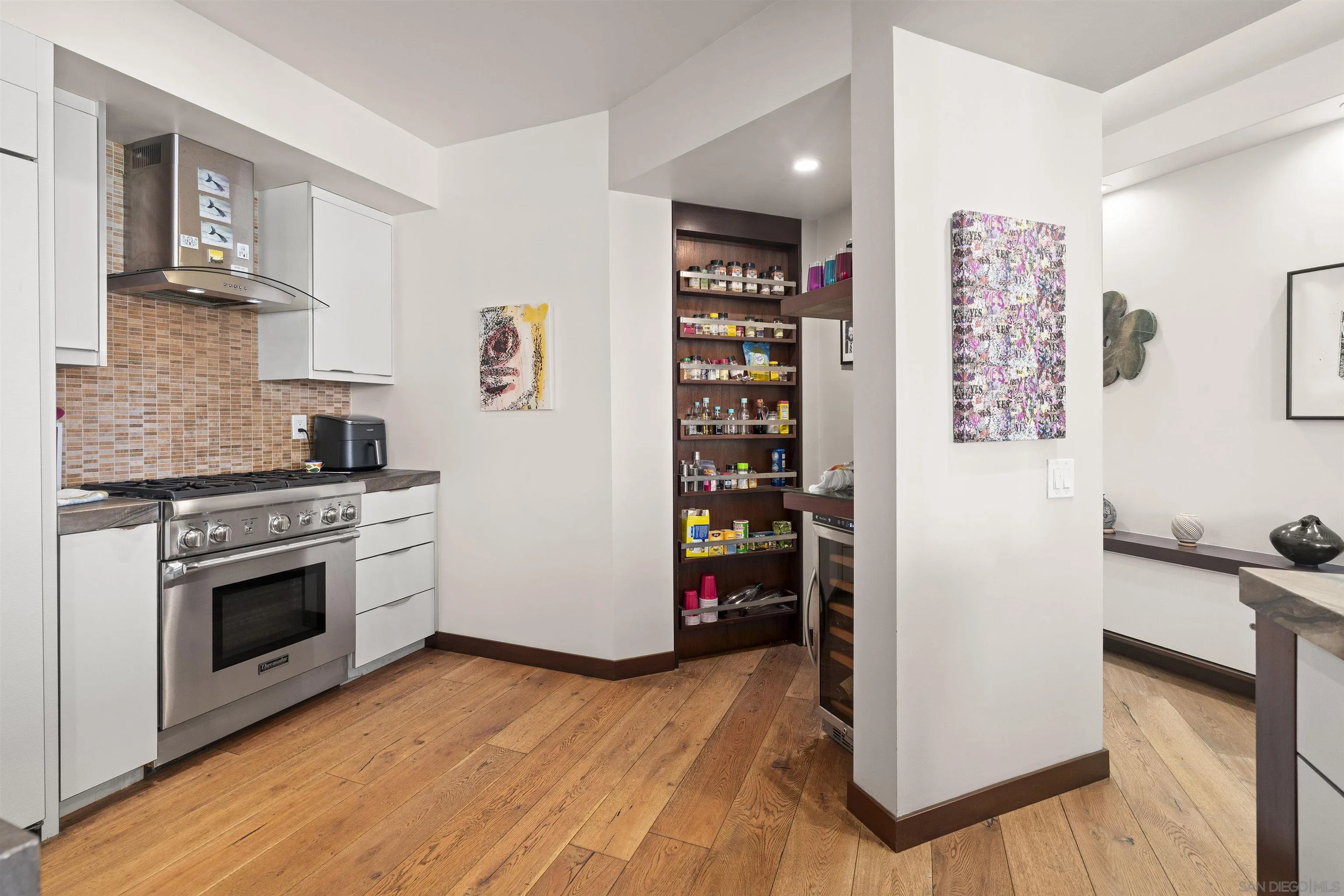 https://cdn.realtyfeed.com/cdn/127/260021323/7717a06d7b7f99def44db00be4c82f3a.webp