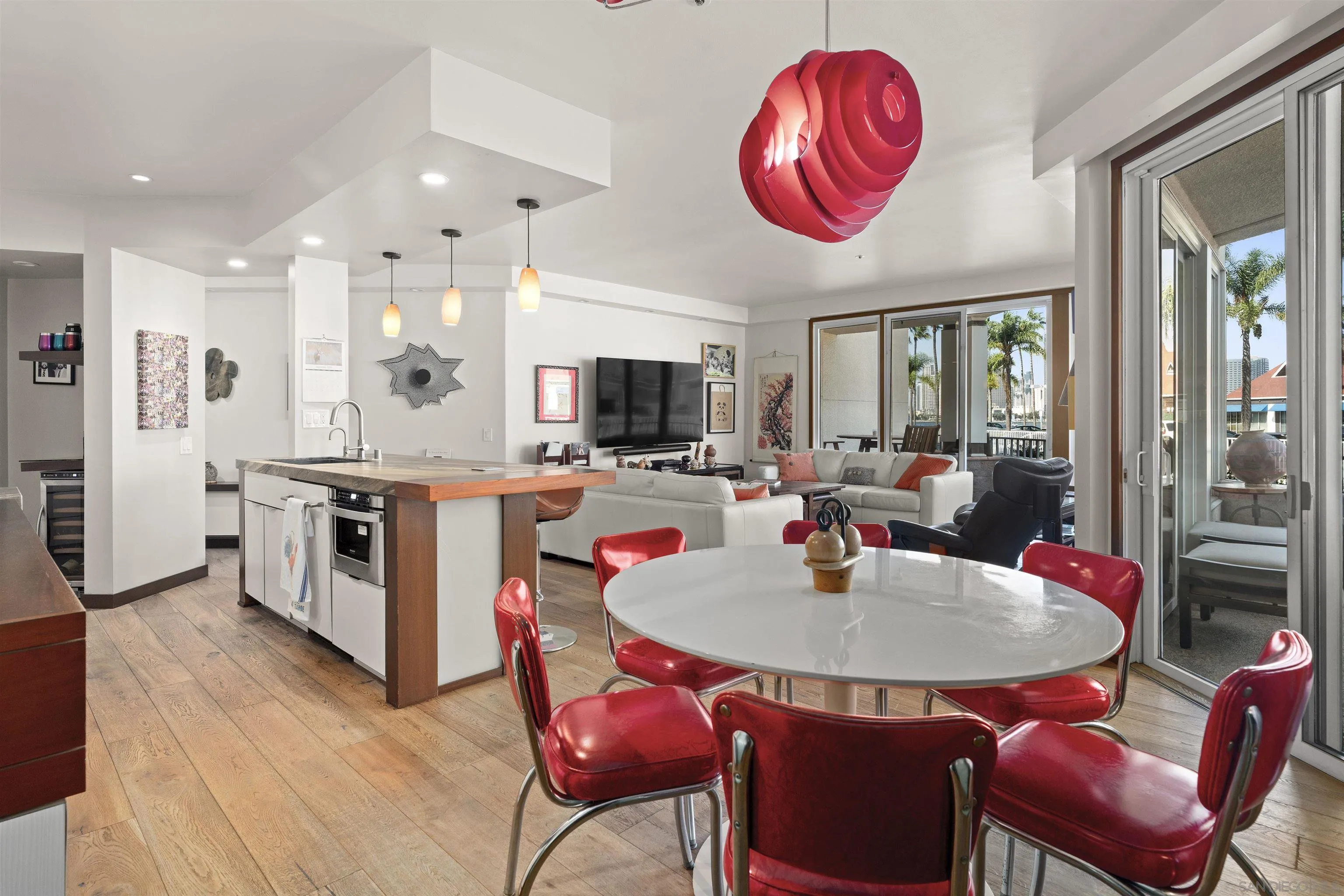 https://cdn.realtyfeed.com/cdn/127/260021323/a6b5fdd39fea803a656ad0946603619b.webp