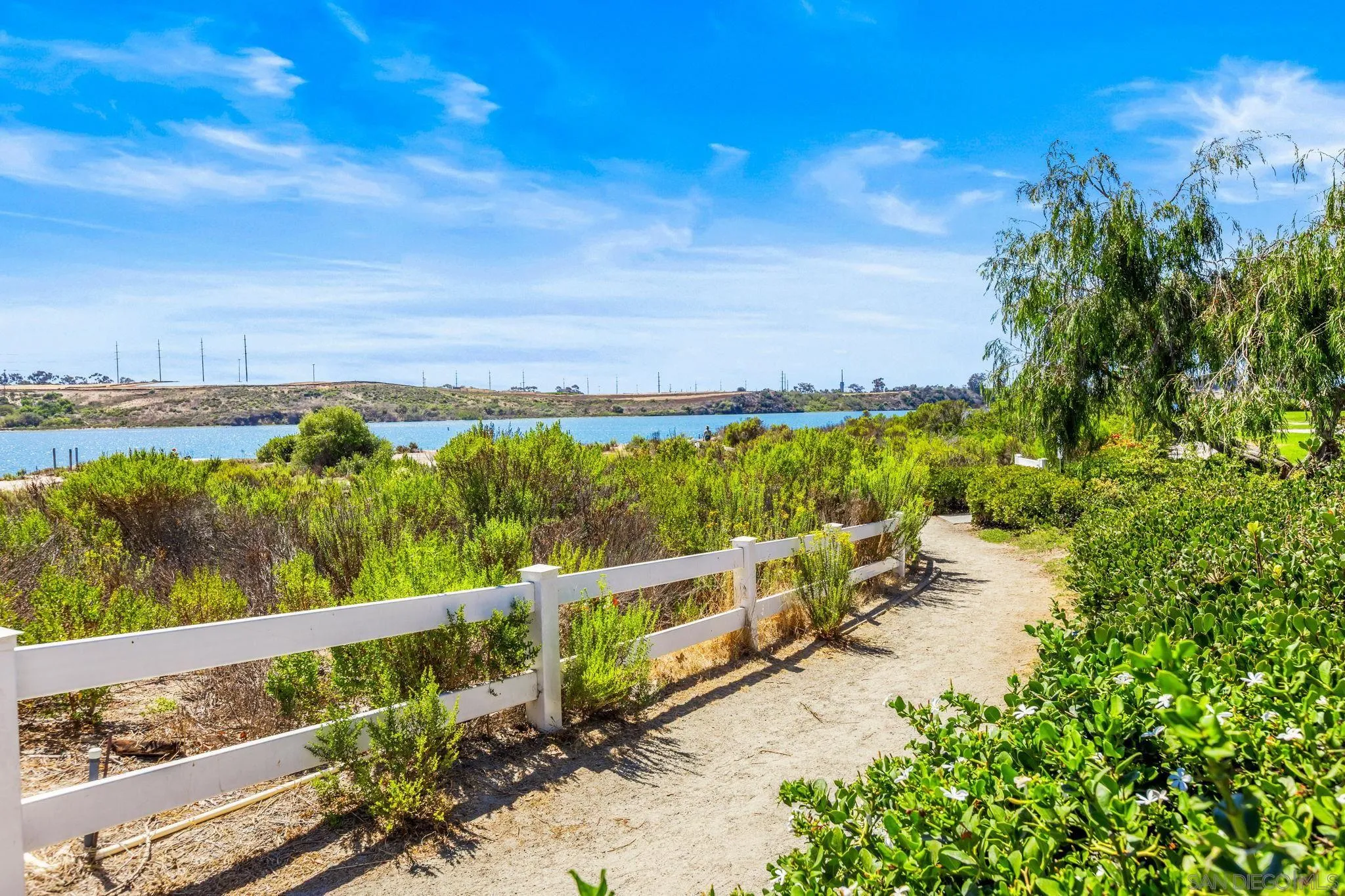 https://cdn.realtyfeed.com/cdn/127/260021324/53cb9609c92a296500bd25f1b8805ac8.webp