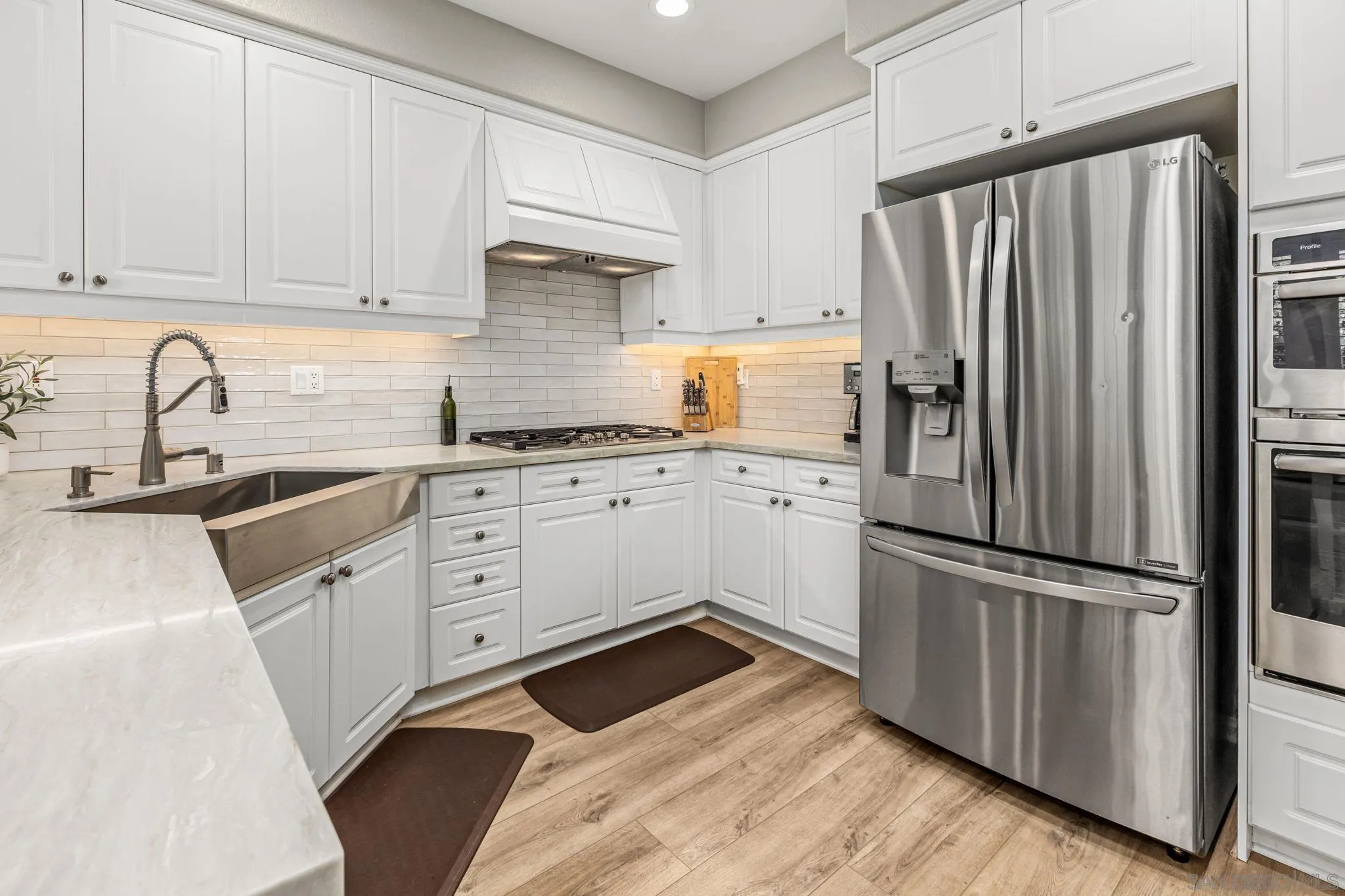 https://cdn.realtyfeed.com/cdn/127/260021324/64907fbabcbac518e096e67262e936ba.webp