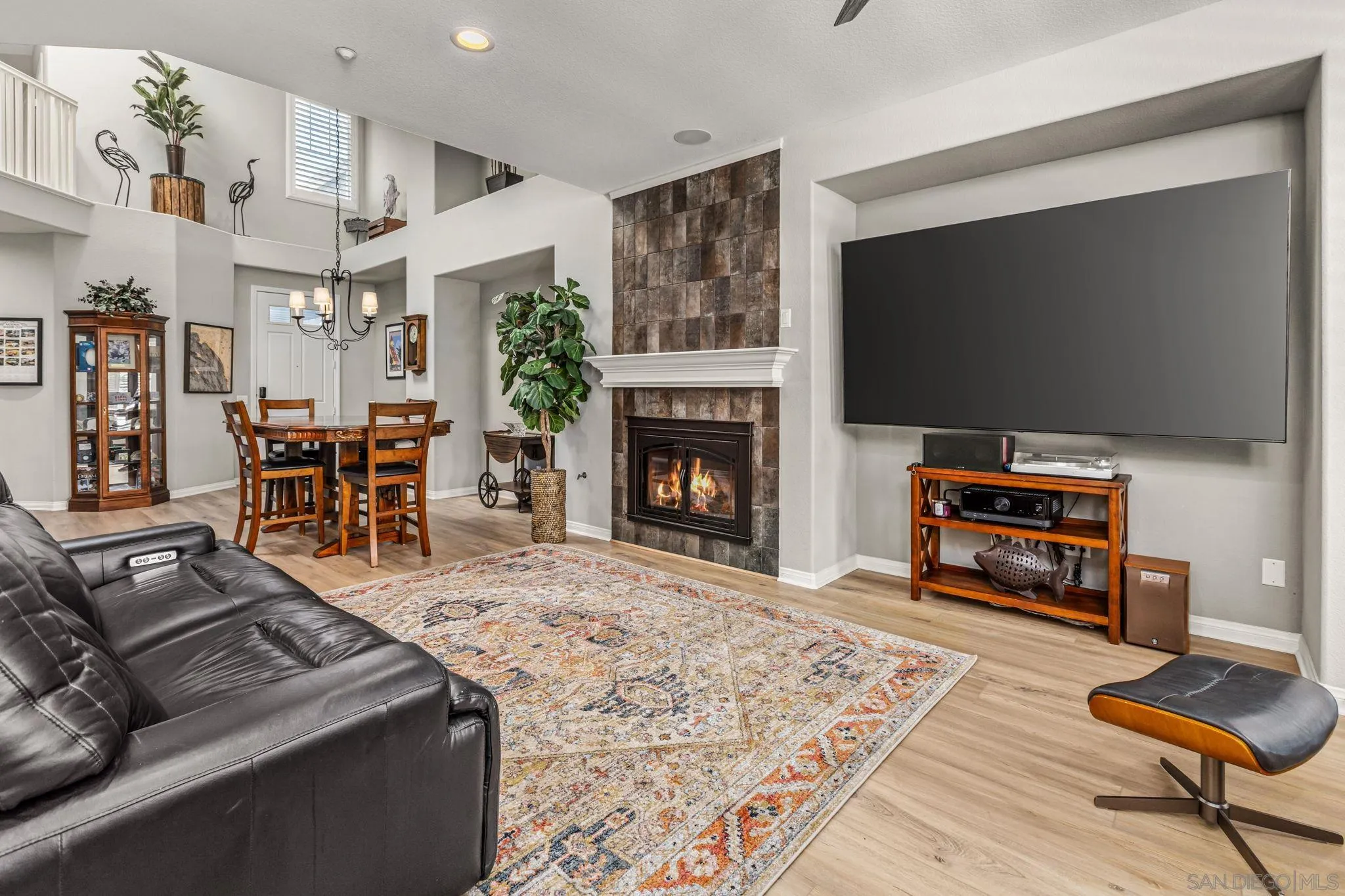 https://cdn.realtyfeed.com/cdn/127/260021324/9eb0ad76536c2a51adebf0e30309c583.webp