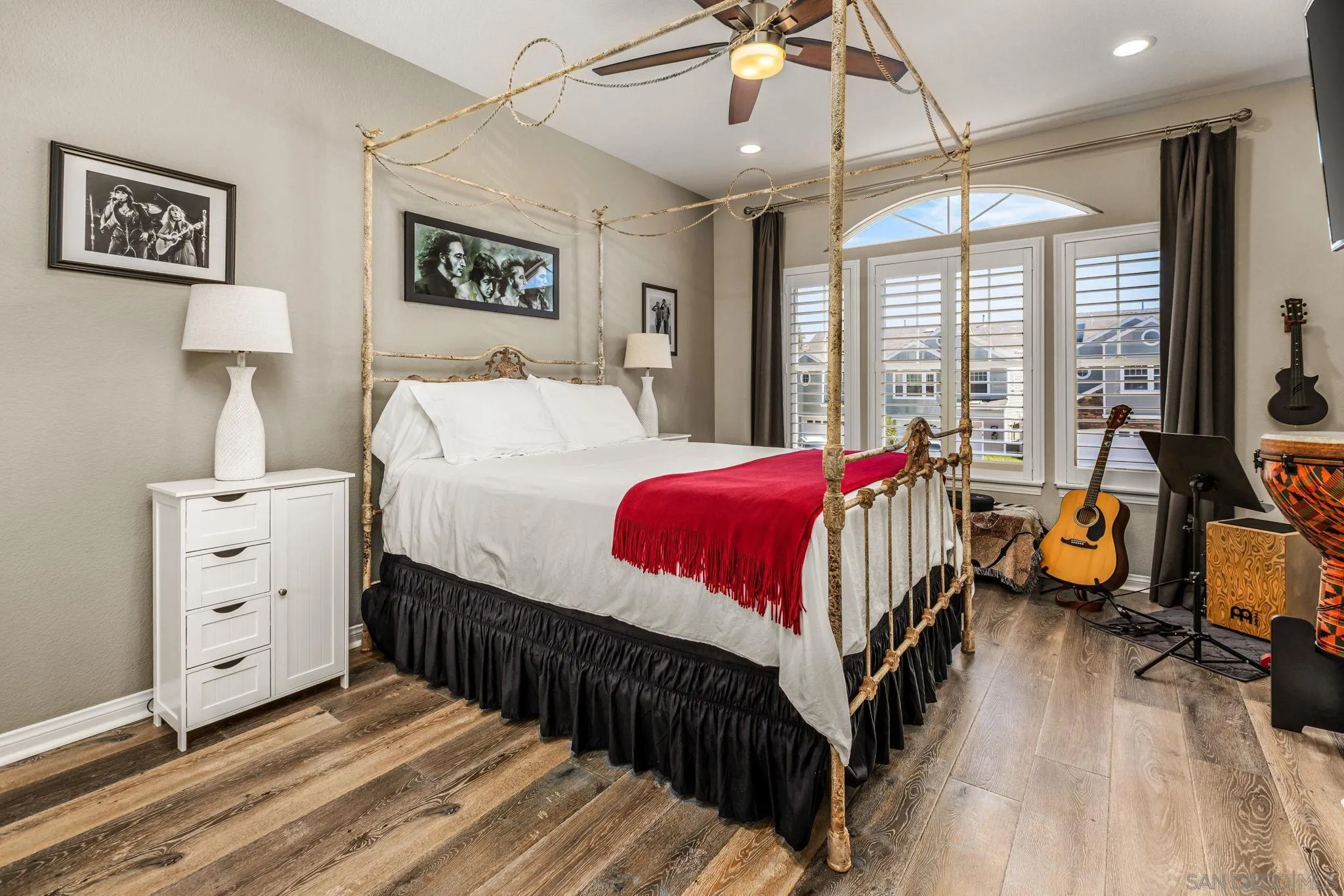 https://cdn.realtyfeed.com/cdn/127/260021324/b1eb291eab856743a5bf3ad5774c42ff.webp