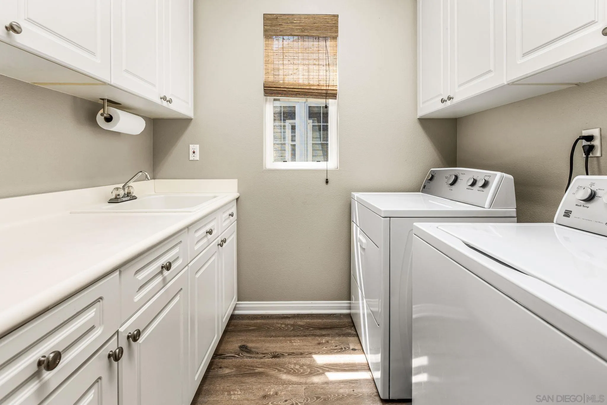 https://cdn.realtyfeed.com/cdn/127/260021324/ecfdba8dac89f92216c7fc659f8069bd.webp