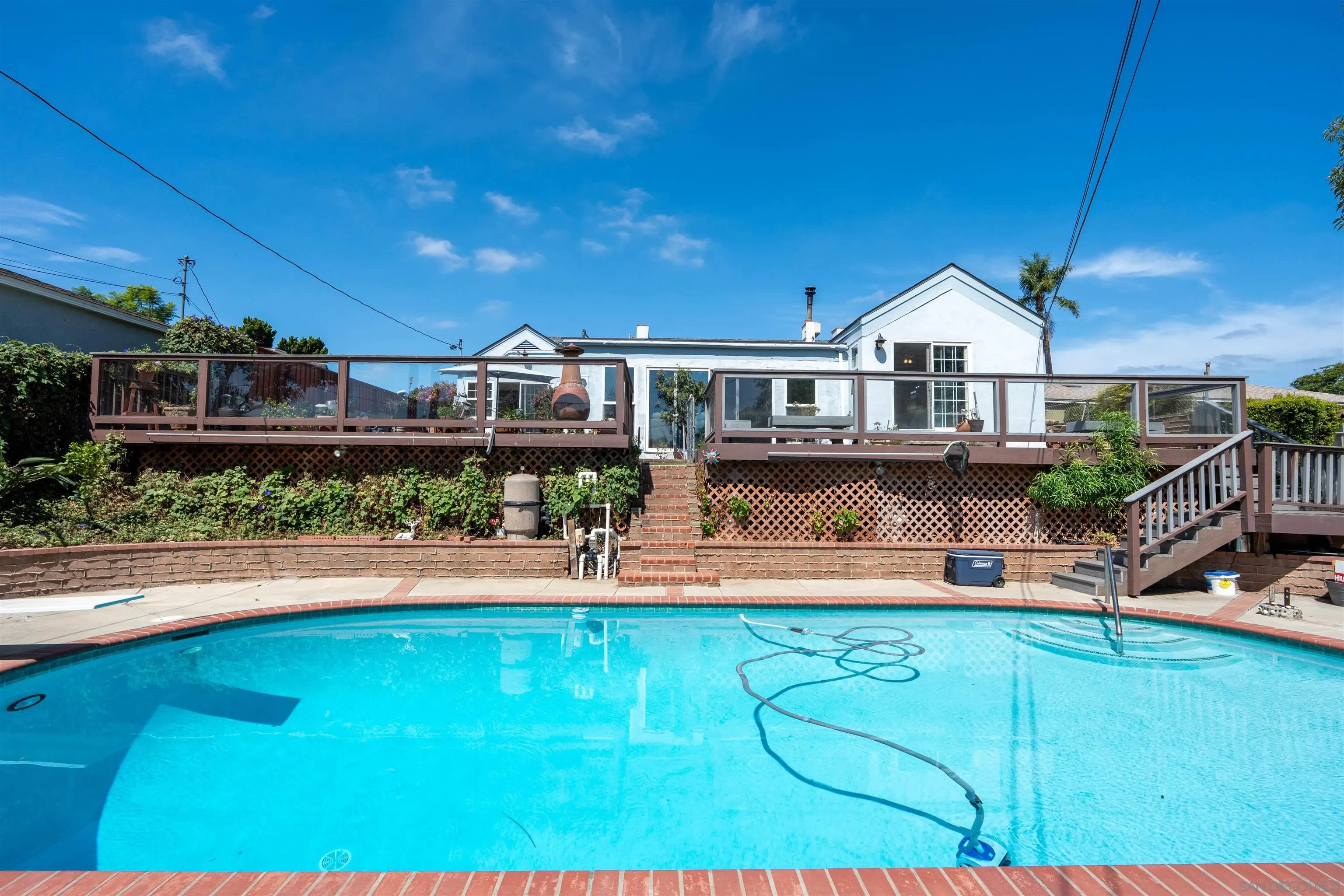 https://cdn.realtyfeed.com/cdn/127/260021333/829ebe82470d77b78389c3c85d81a684.webp