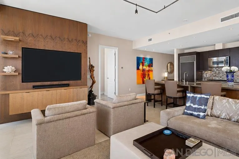 https://cdn.realtyfeed.com/cdn/127/260021335/474fb8ed763996d7e3886cc0c808d29a.webp