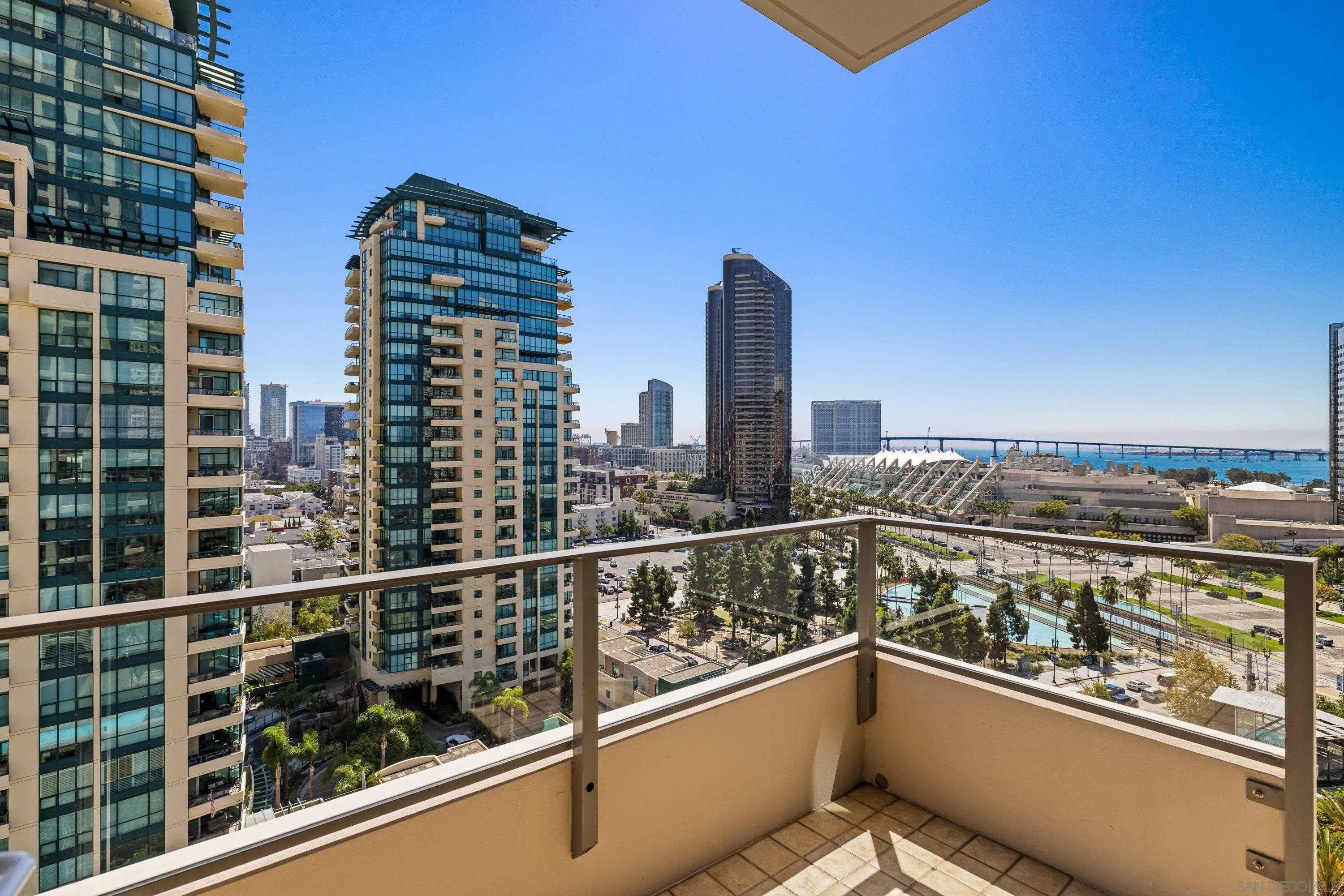 https://cdn.realtyfeed.com/cdn/127/260021335/880fb1abec51148c79047b6202bbf368.webp