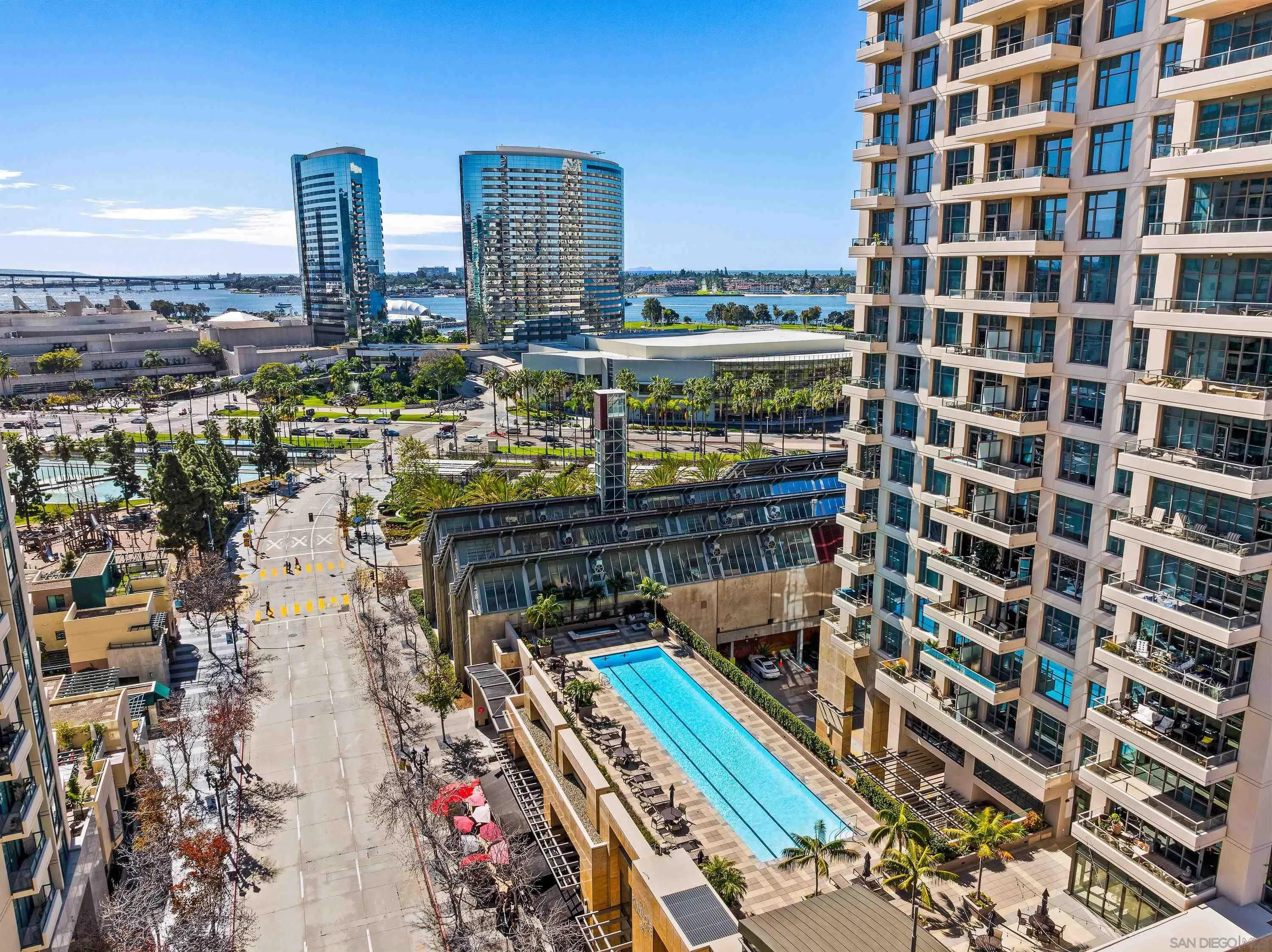 https://cdn.realtyfeed.com/cdn/127/260021335/b1b3bdec5762f6e2383af4edea95e990.webp