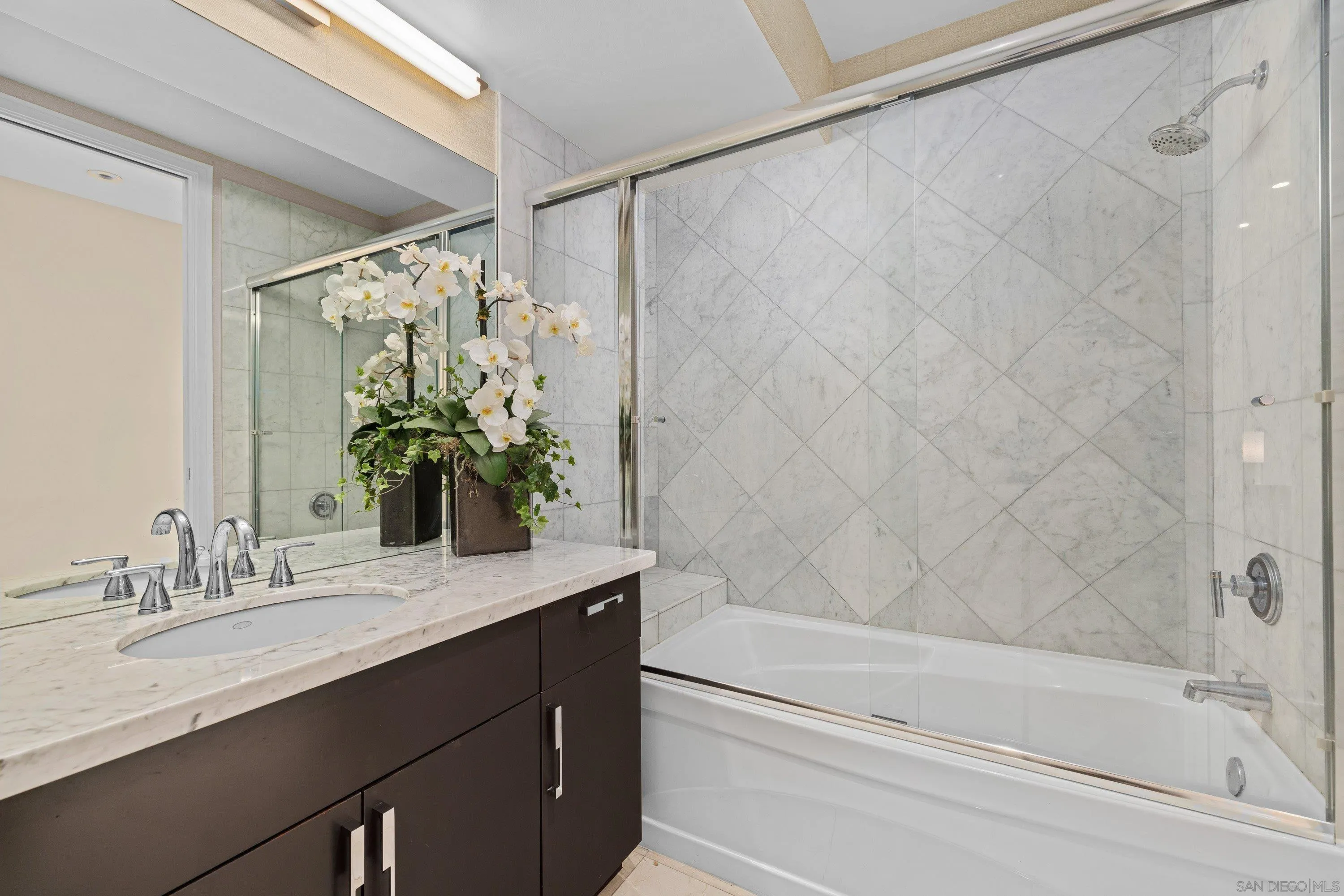 https://cdn.realtyfeed.com/cdn/127/260021335/f56c157b628e7e5192a855660f13a2ba.webp