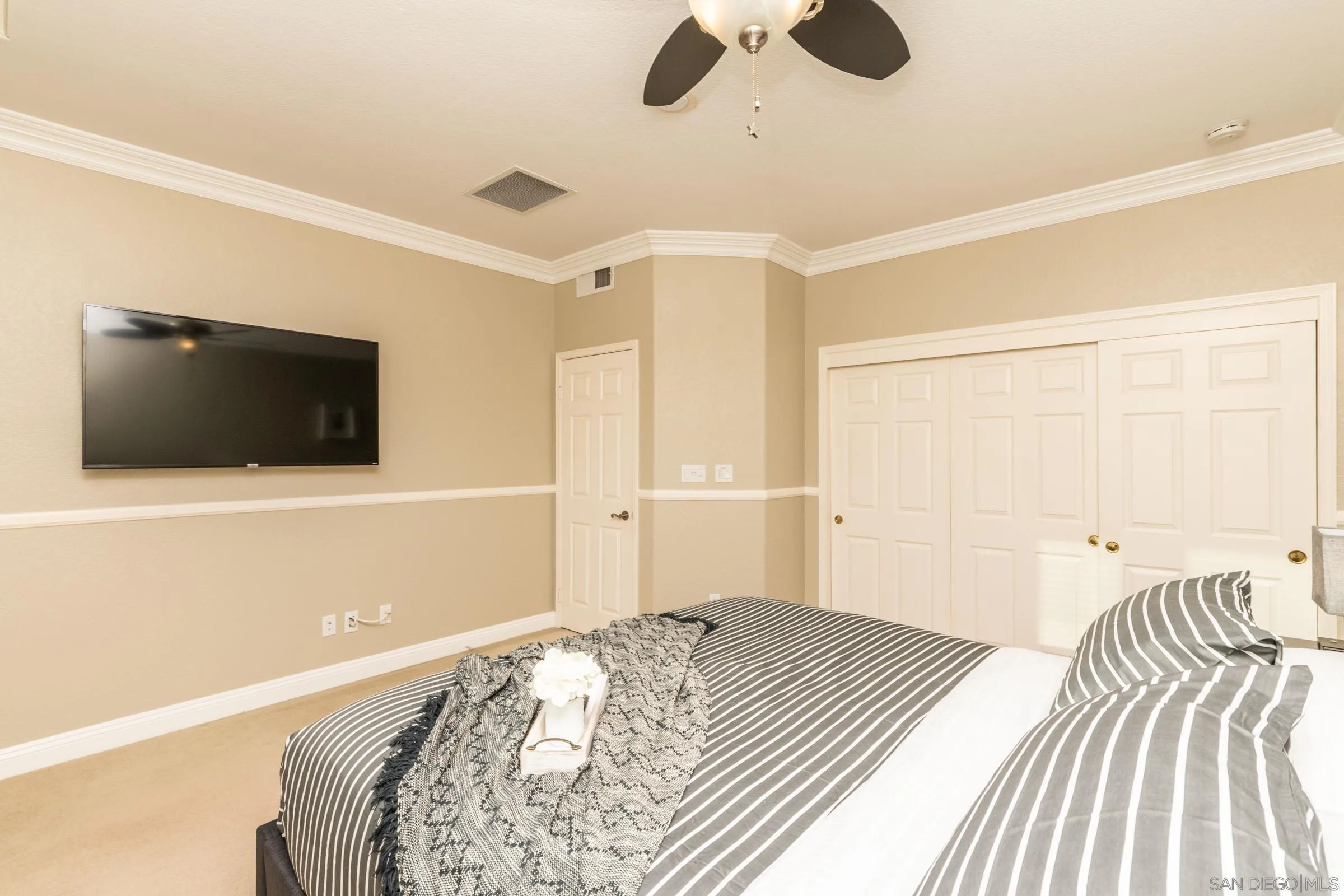 https://cdn.realtyfeed.com/cdn/127/260021336/1f9795eae5138a69fdbea2ba74944378.webp