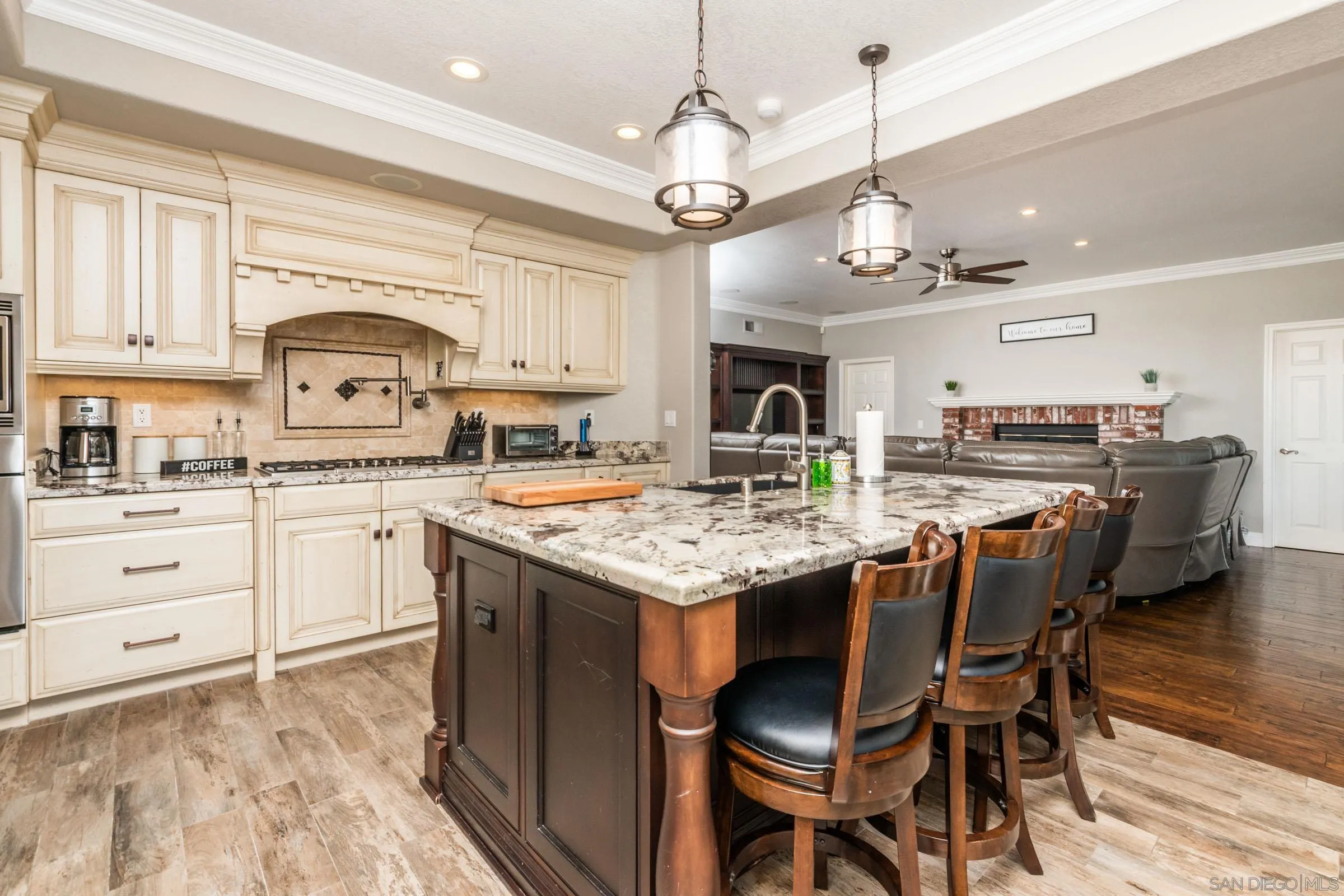 https://cdn.realtyfeed.com/cdn/127/260021336/2e2684947701bcf9f7c4f6d16e14eaed.webp