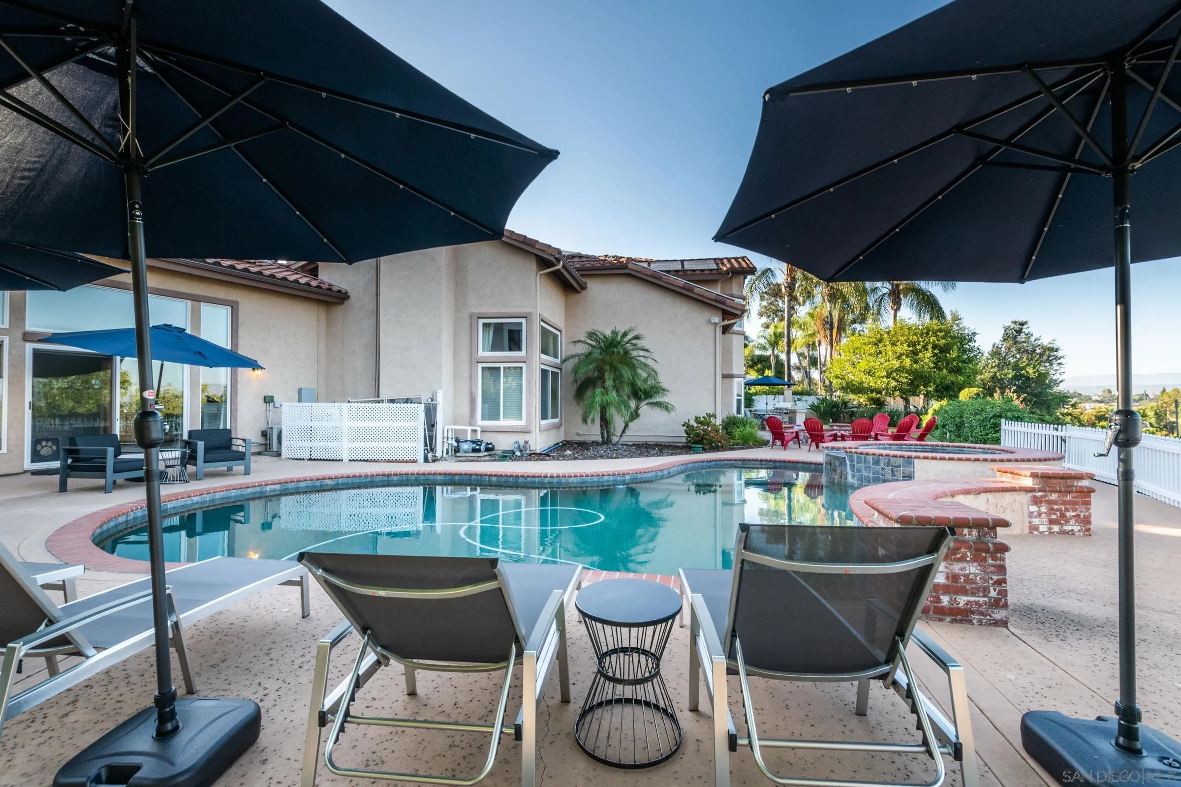 https://cdn.realtyfeed.com/cdn/127/260021336/5a7ceb5d9a949ed40fcf1488aedc7bc5.webp