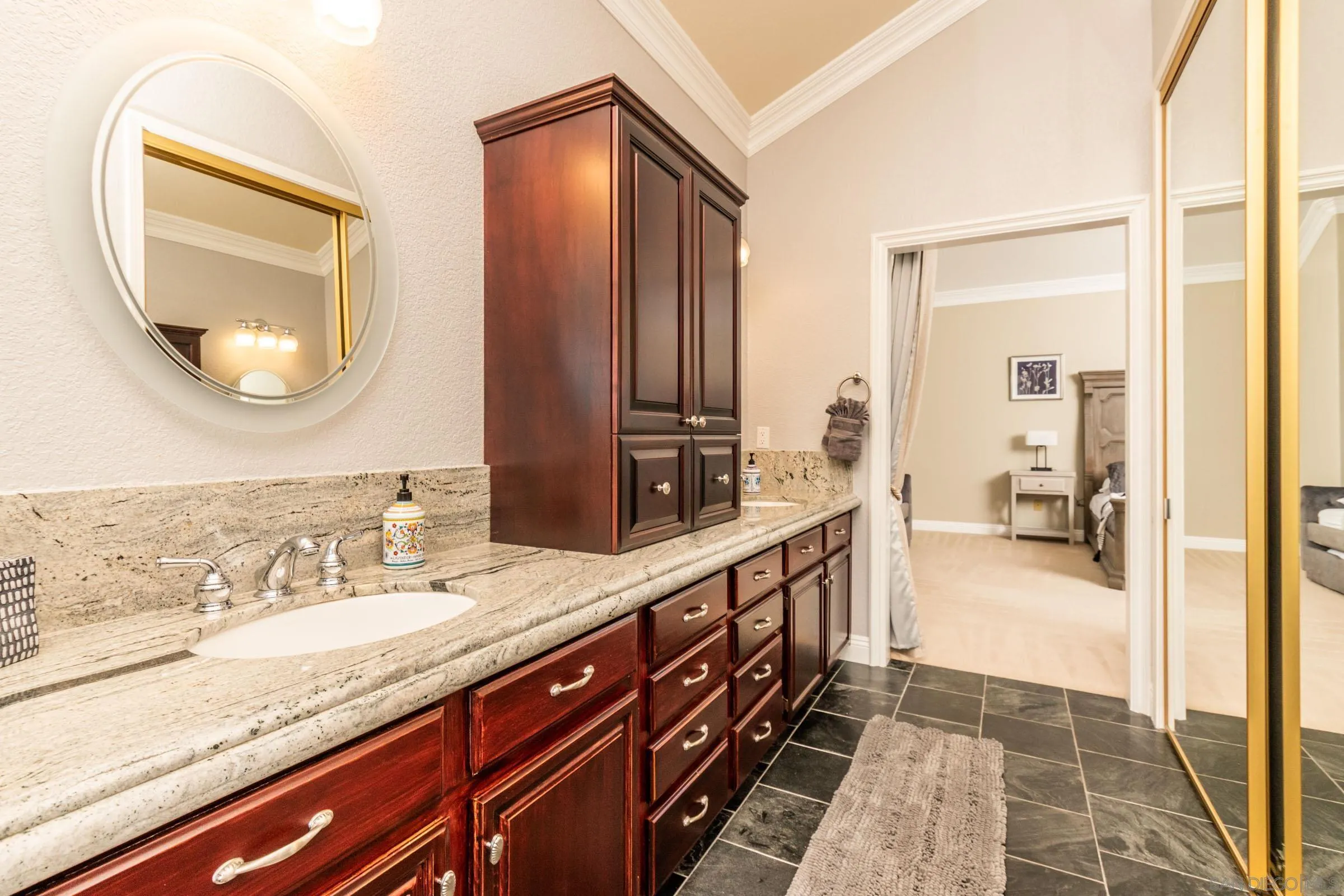 https://cdn.realtyfeed.com/cdn/127/260021336/609c8af1b405c3e4a82daec09a66cd7f.webp
