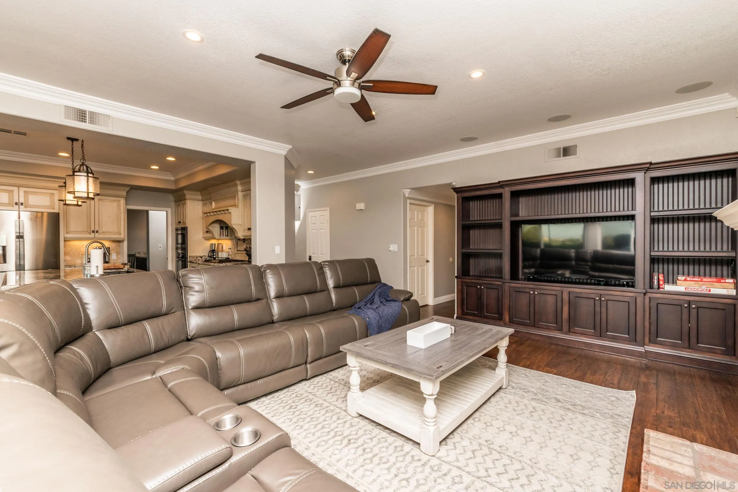 https://cdn.realtyfeed.com/cdn/127/260021336/a394fb74291a27c137f69577b9d23d6f.webp