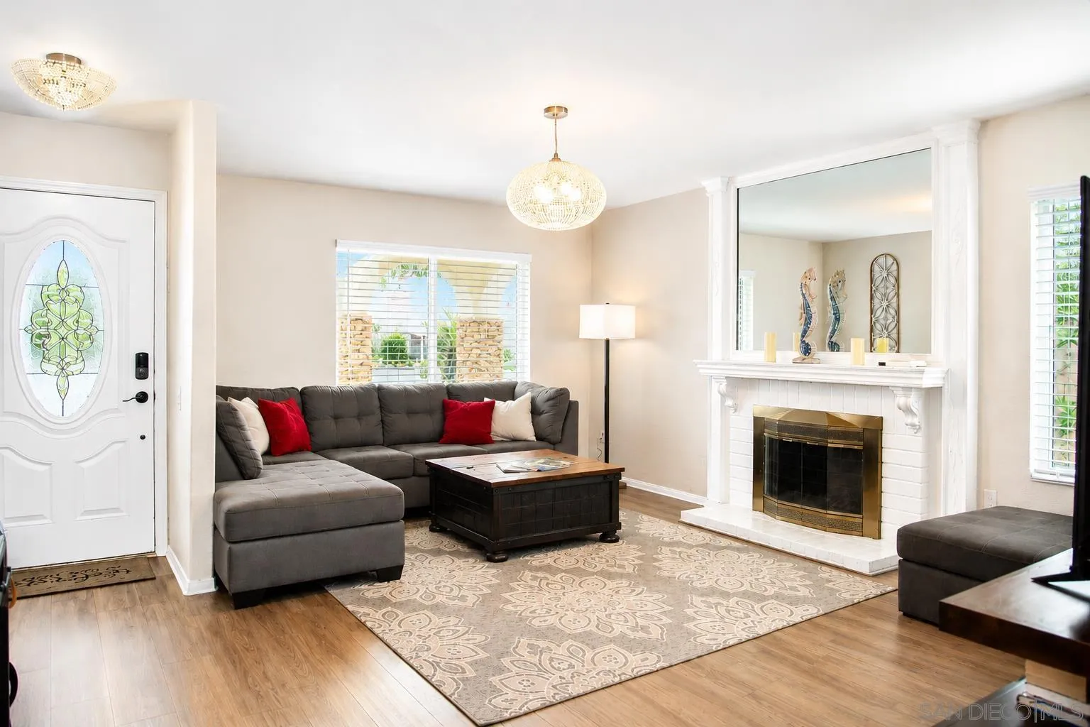 https://cdn.realtyfeed.com/cdn/127/260021341/13c4e2a818e7e4843544bb1c1362a52f.webp