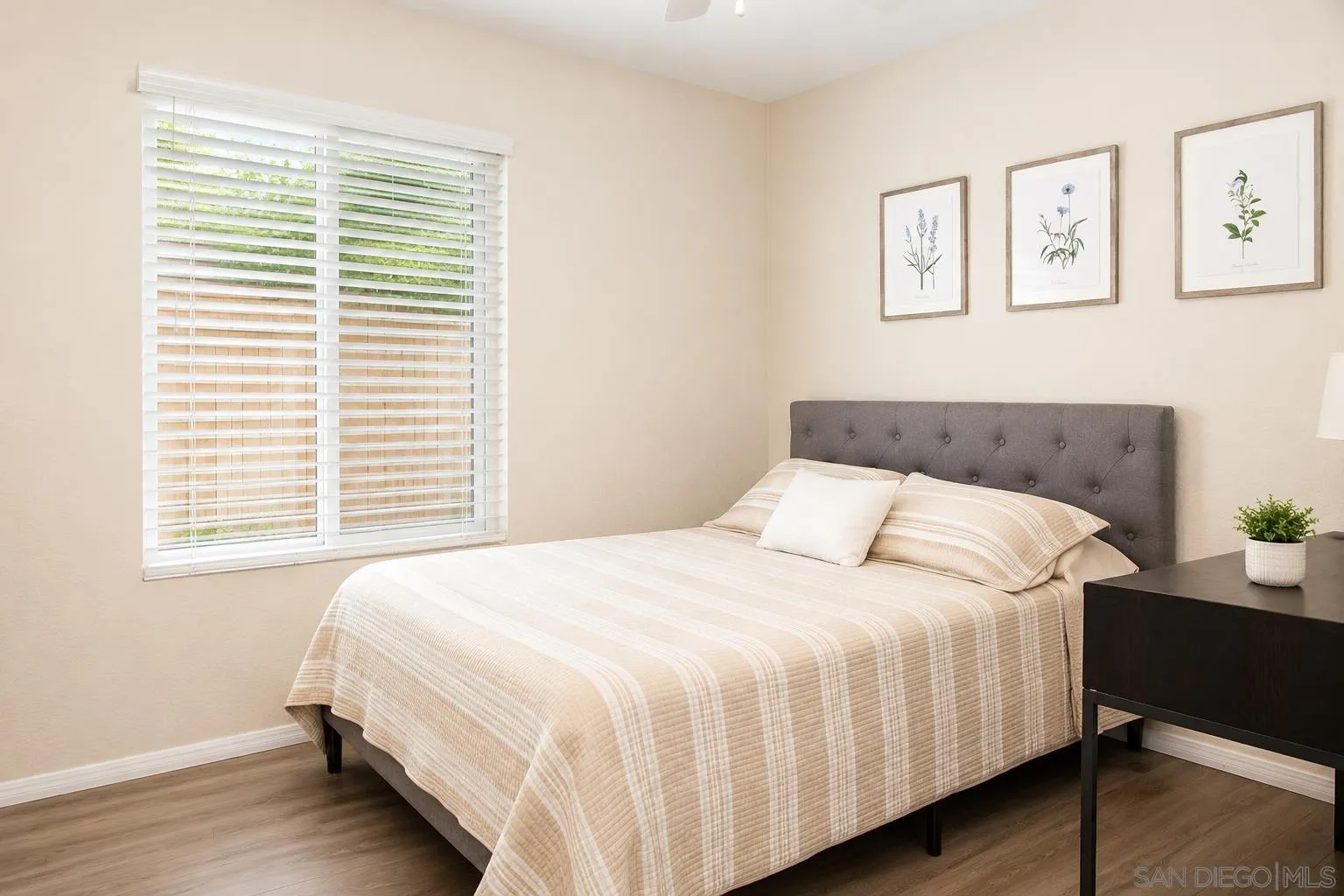 https://cdn.realtyfeed.com/cdn/127/260021341/c3391f4b65bd2f19915b6461920befb0.webp