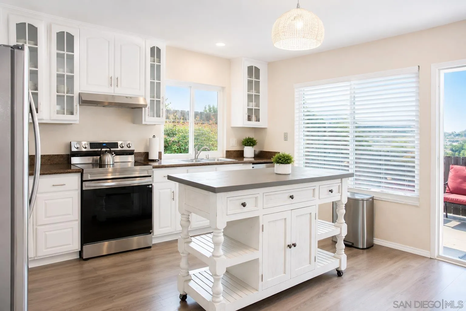 https://cdn.realtyfeed.com/cdn/127/260021341/debee5155b8eb07843c3592546b45723.webp
