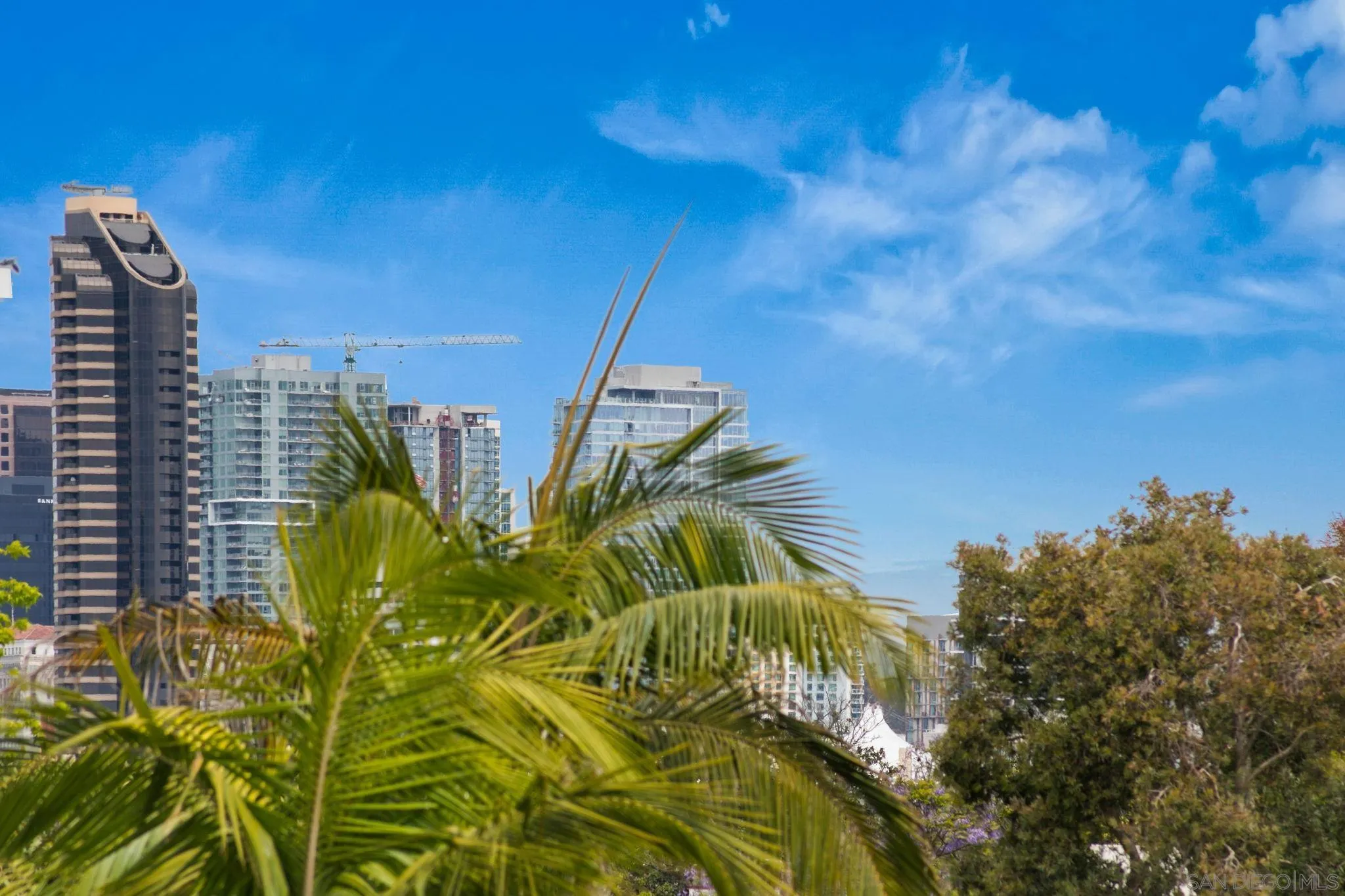 https://cdn.realtyfeed.com/cdn/127/260021347/78c4342202d8c421cb1b5f40662a5011.webp