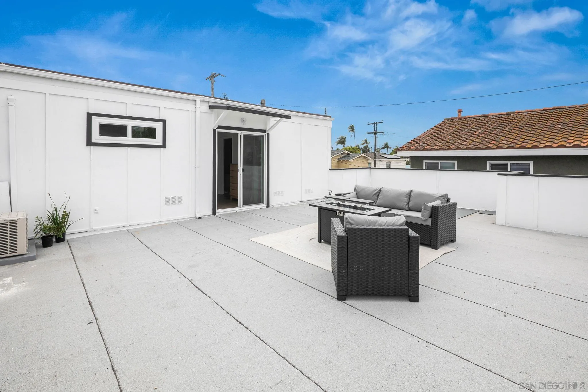 https://cdn.realtyfeed.com/cdn/127/260021347/9c97973d0e42ead0a509187e8d34ac15.webp