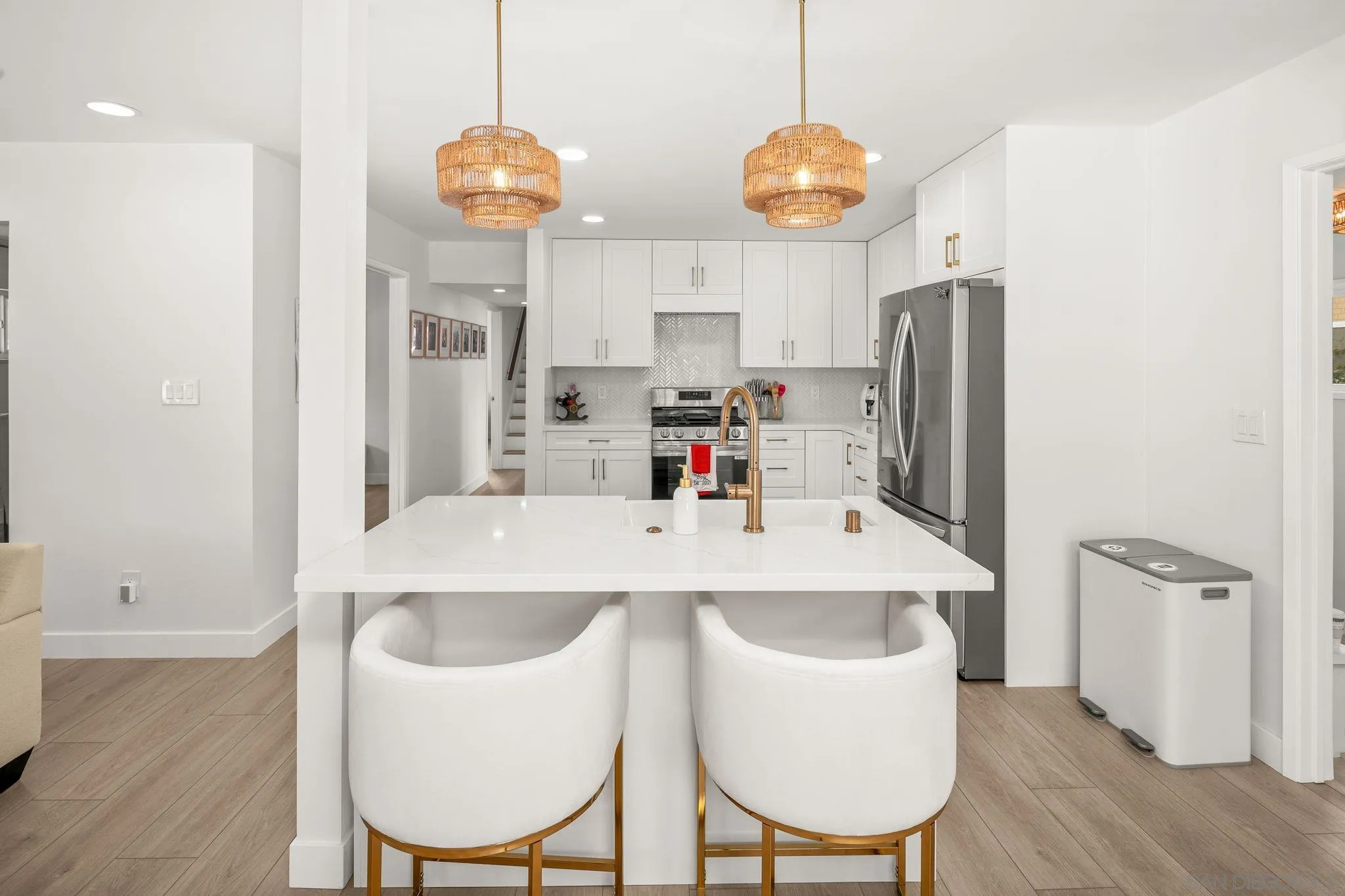 https://cdn.realtyfeed.com/cdn/127/260021347/e19d6f273ed2cef77dc548e0b3c0805e.webp