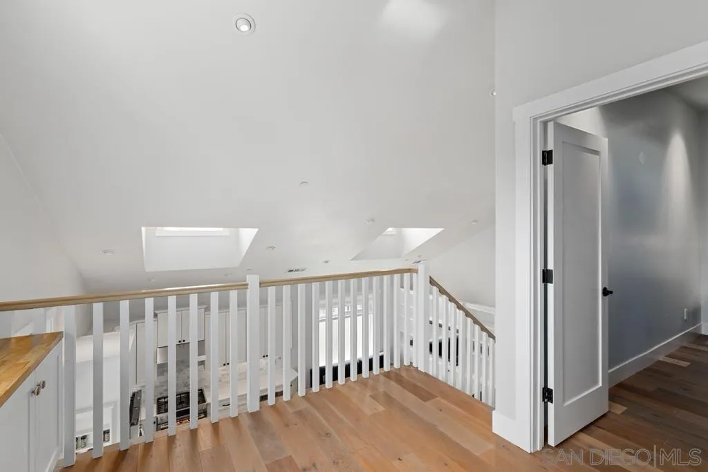 https://cdn.realtyfeed.com/cdn/127/260021356/8beddb3c41199e5feee3f833c193b47c.webp