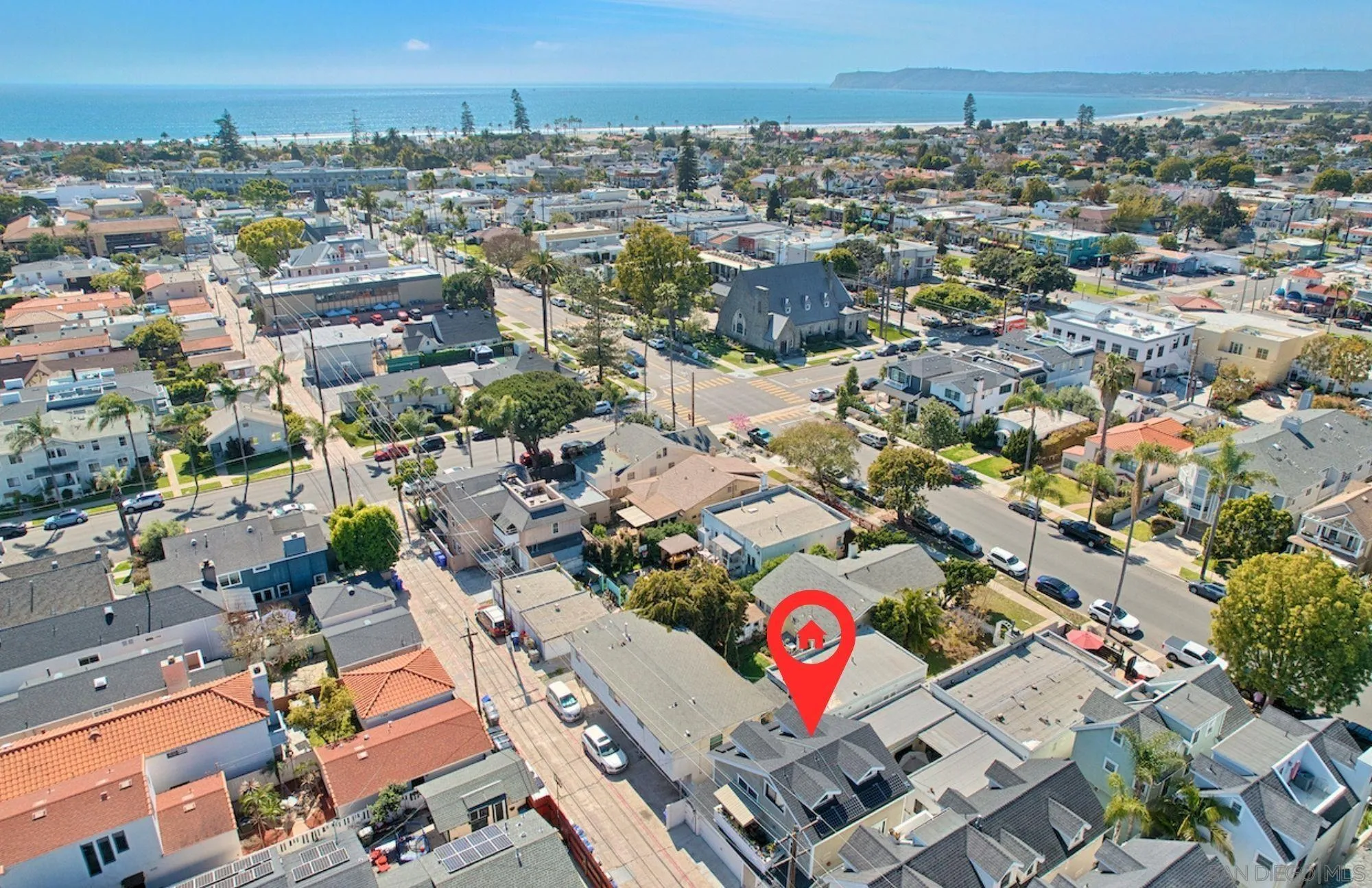 https://cdn.realtyfeed.com/cdn/127/260021356/8d2efe580e693fe9bd8d74e046374ad4.webp