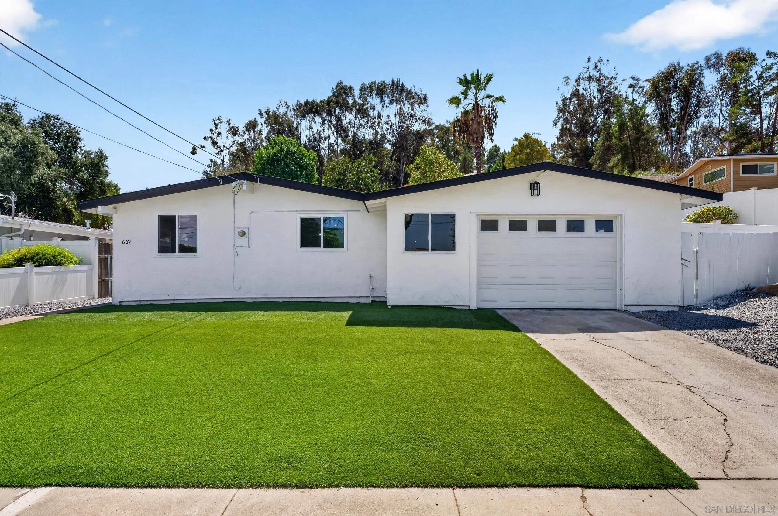 669 Skyview St, El Cajon, CA 92020 - Photo 2 of 37, El Cajon, CA