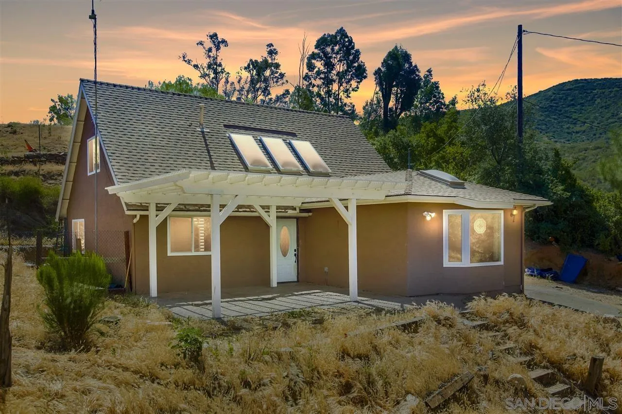 324 Patrick Dr, El Cajon, CA 92019 - Main photo, El Cajon, CA