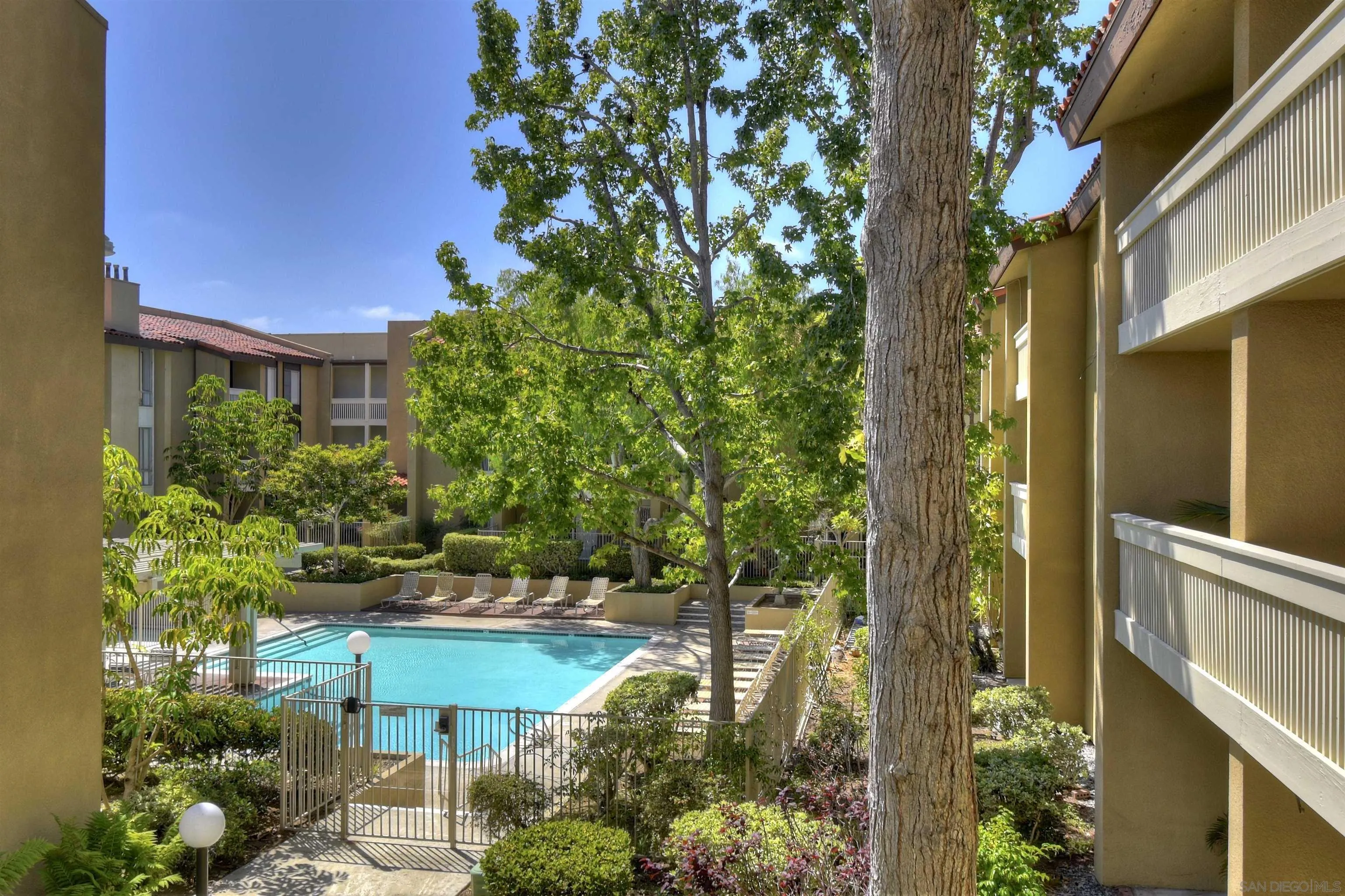https://cdn.realtyfeed.com/cdn/127/260021366/0da73a57db0327b10b2d60e0a4c1033b.webp