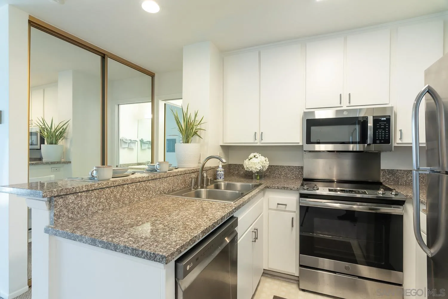 https://cdn.realtyfeed.com/cdn/127/260021366/5cb4d5dff21a786b8f49d131c309d960.webp