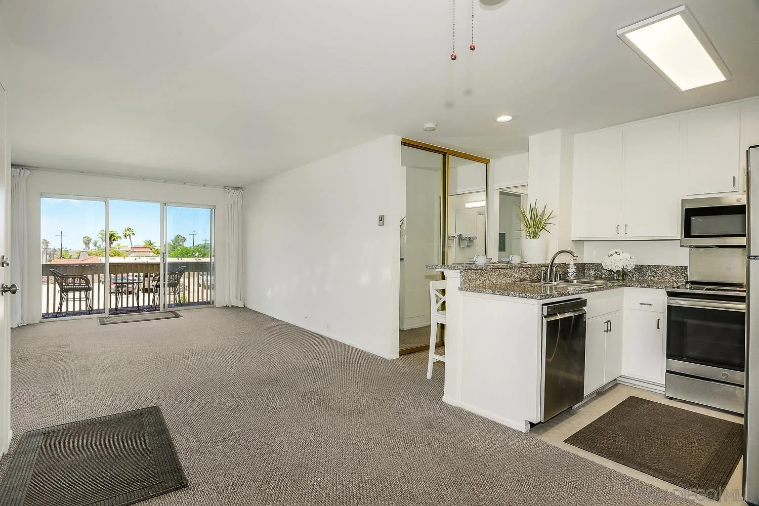 https://cdn.realtyfeed.com/cdn/127/260021366/6670b5b59c4dd747bfcecef45f8ecf1f.webp