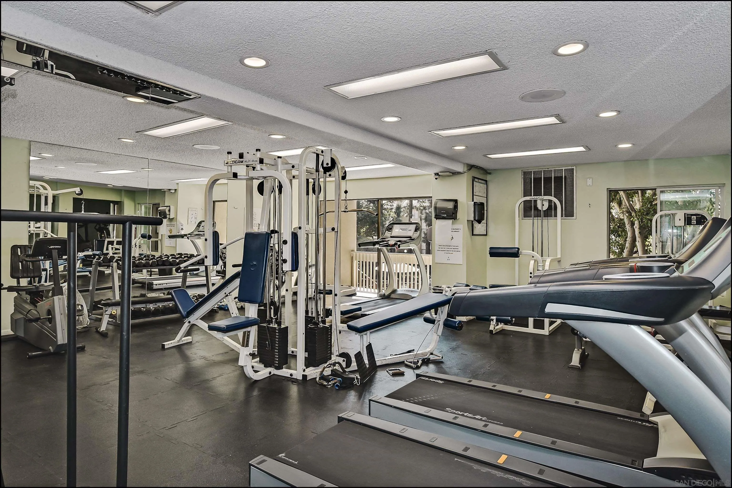 https://cdn.realtyfeed.com/cdn/127/260021366/984f07907679179e2be5f4f04286f419.webp