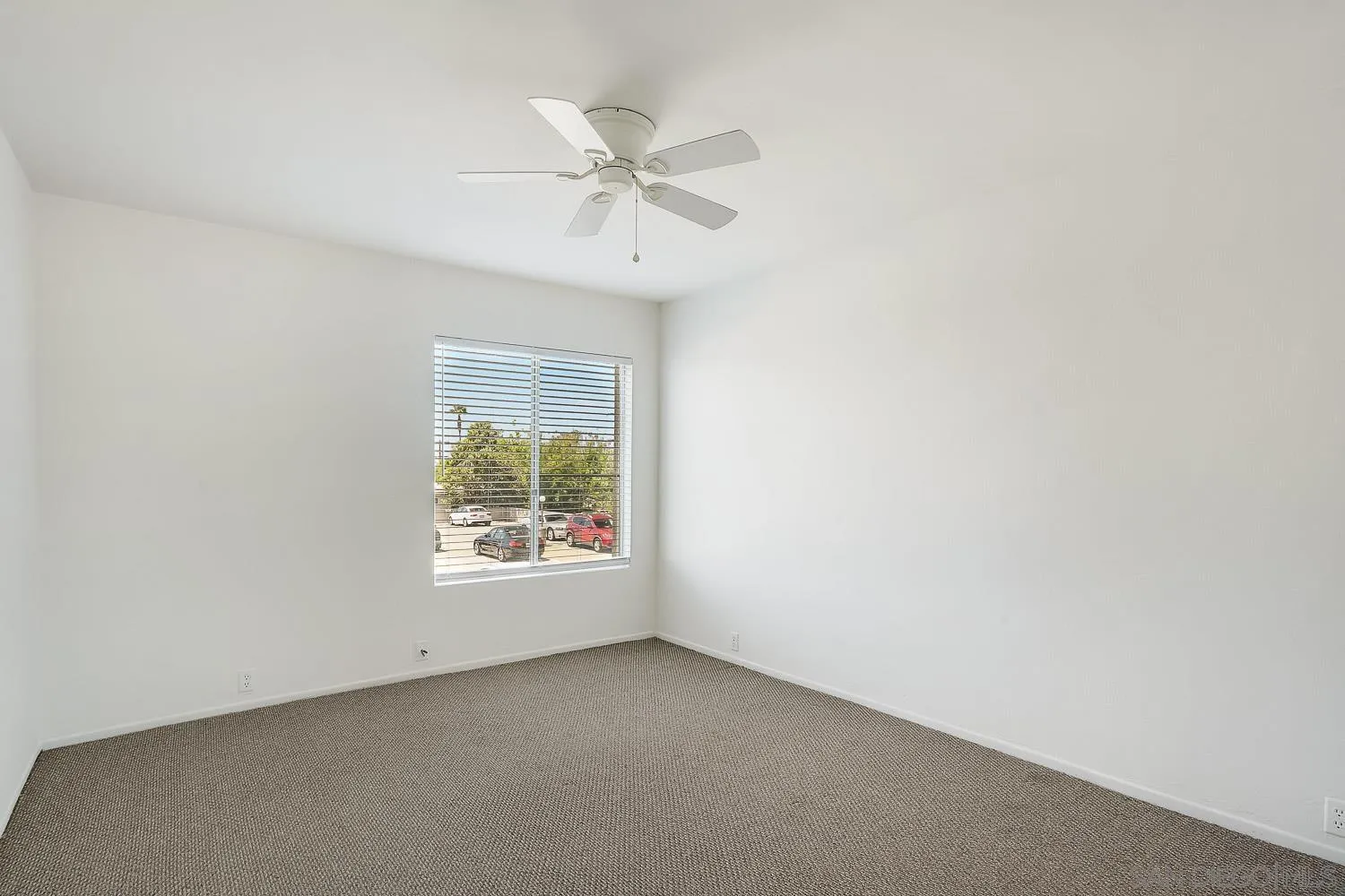 https://cdn.realtyfeed.com/cdn/127/260021366/b04e387539e7be6f096ce90a55628e7e.webp