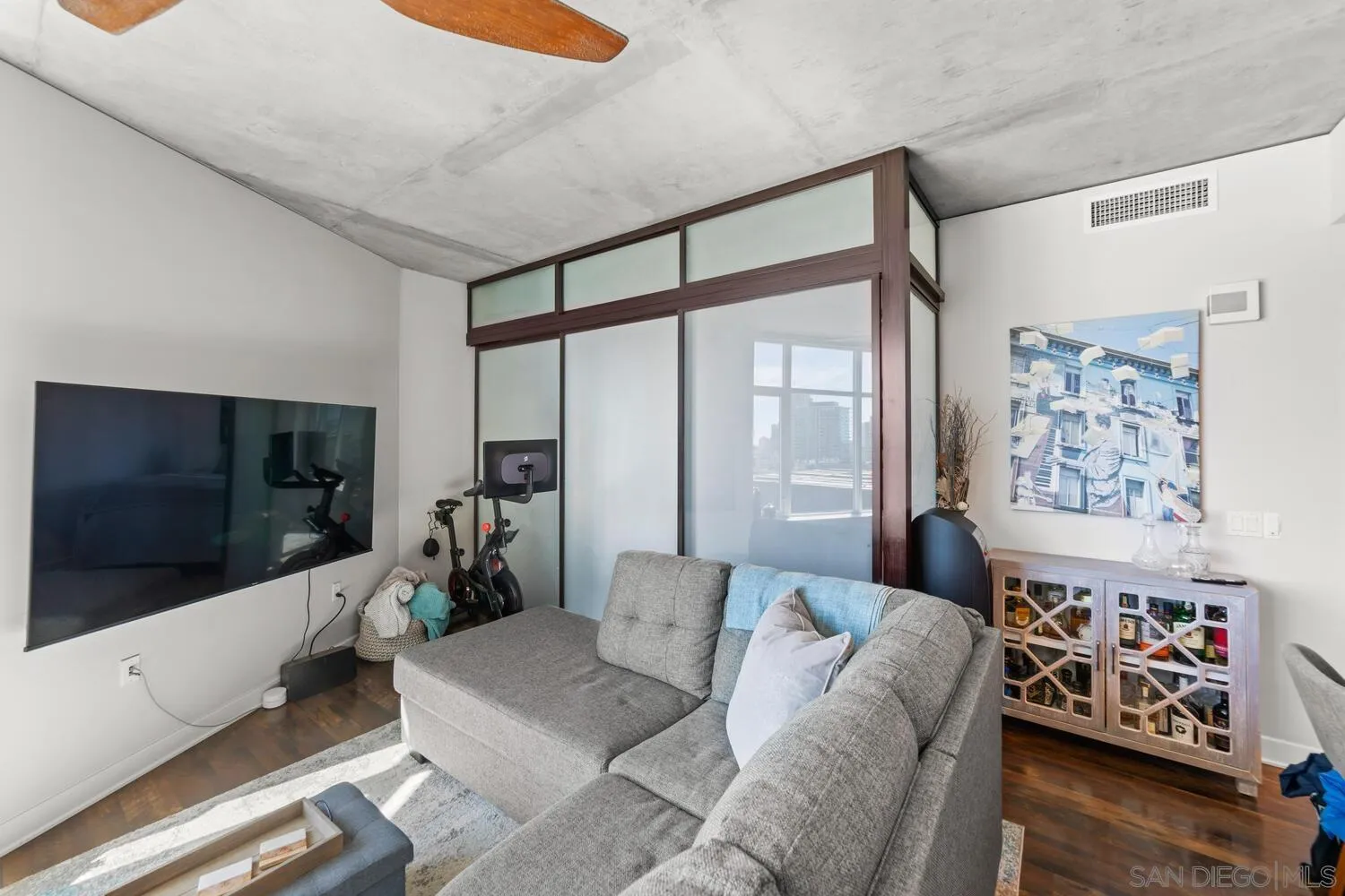 https://cdn.realtyfeed.com/cdn/127/260021370/0ff9493422d7eb9c0441a90faf31403c.webp