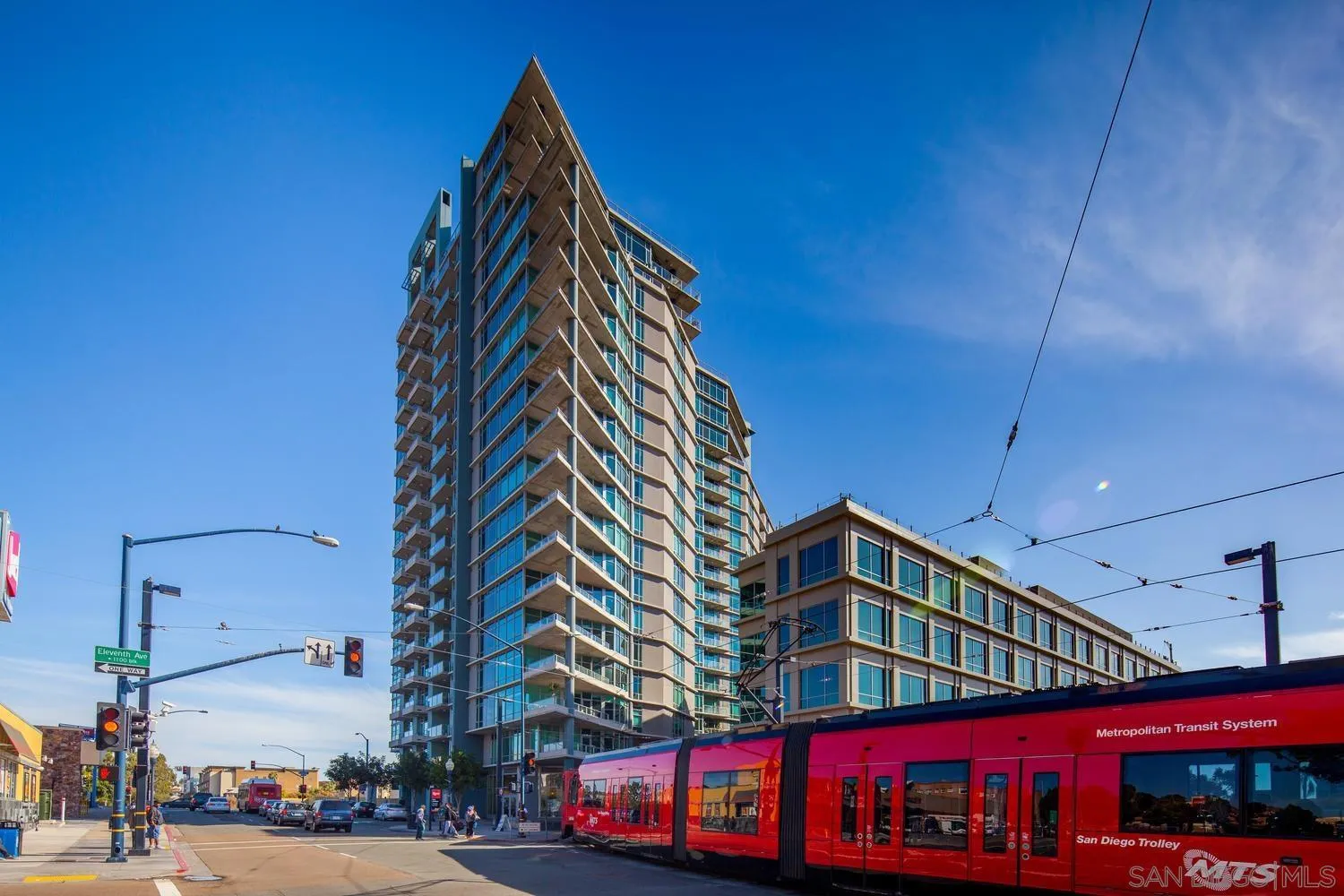 https://cdn.realtyfeed.com/cdn/127/260021370/a59ca18f41c62aaf29b4f5b19d7c87cf.webp