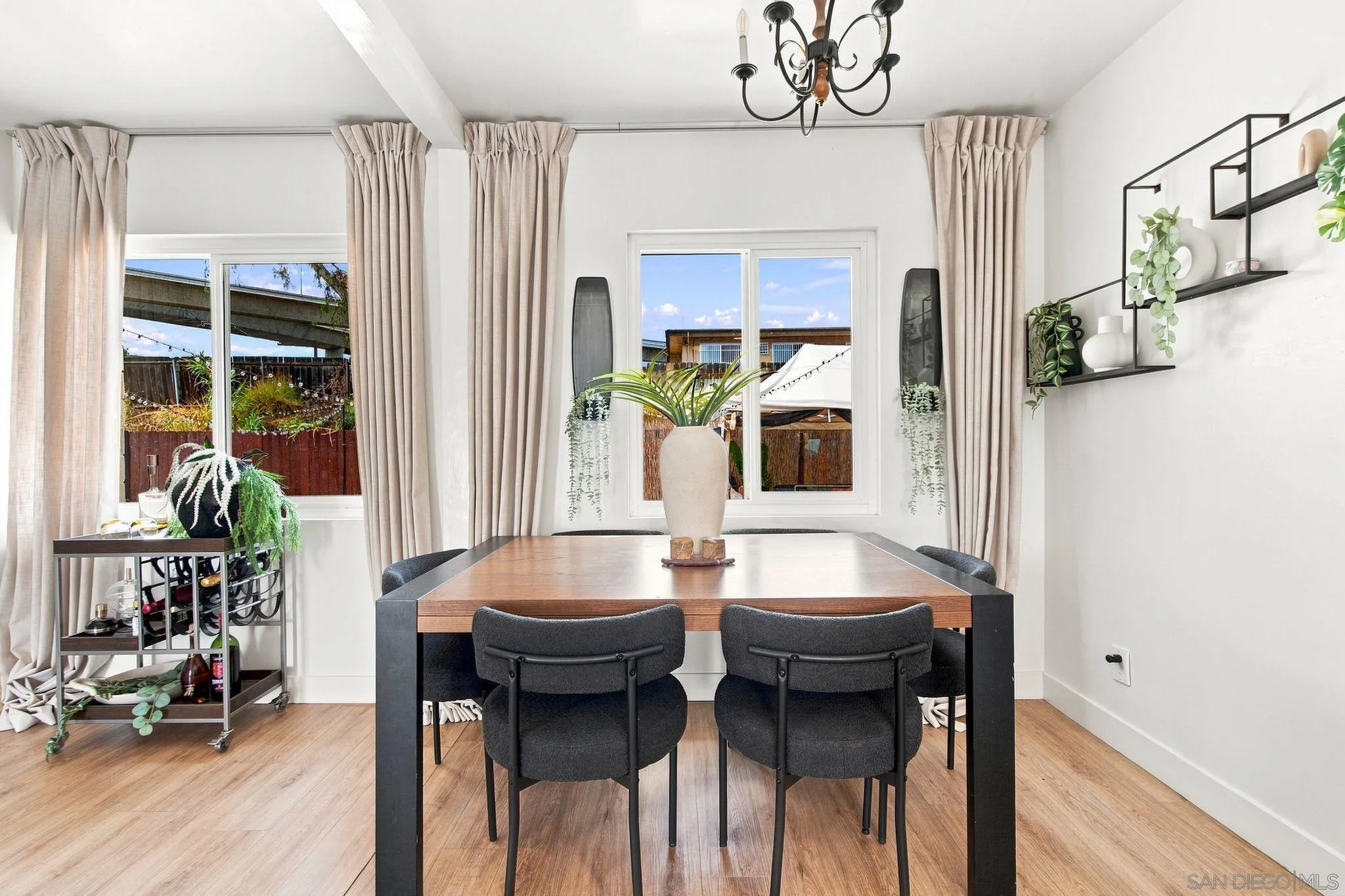 https://cdn.realtyfeed.com/cdn/127/260021373/1b93da2ac5ef9a765143471e7ee15947.webp
