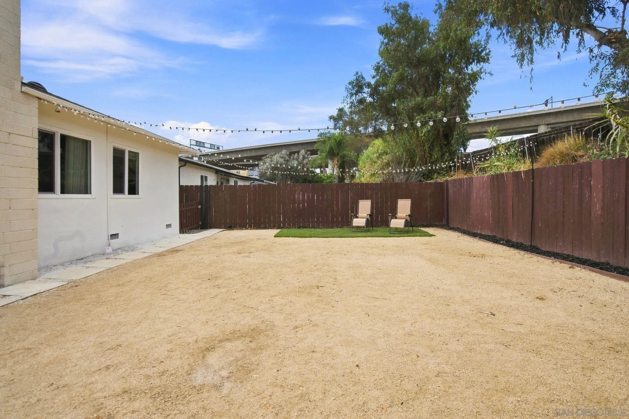 https://cdn.realtyfeed.com/cdn/127/260021373/ae00b870163cf9beeaaa7ca9f1d6cfff.webp