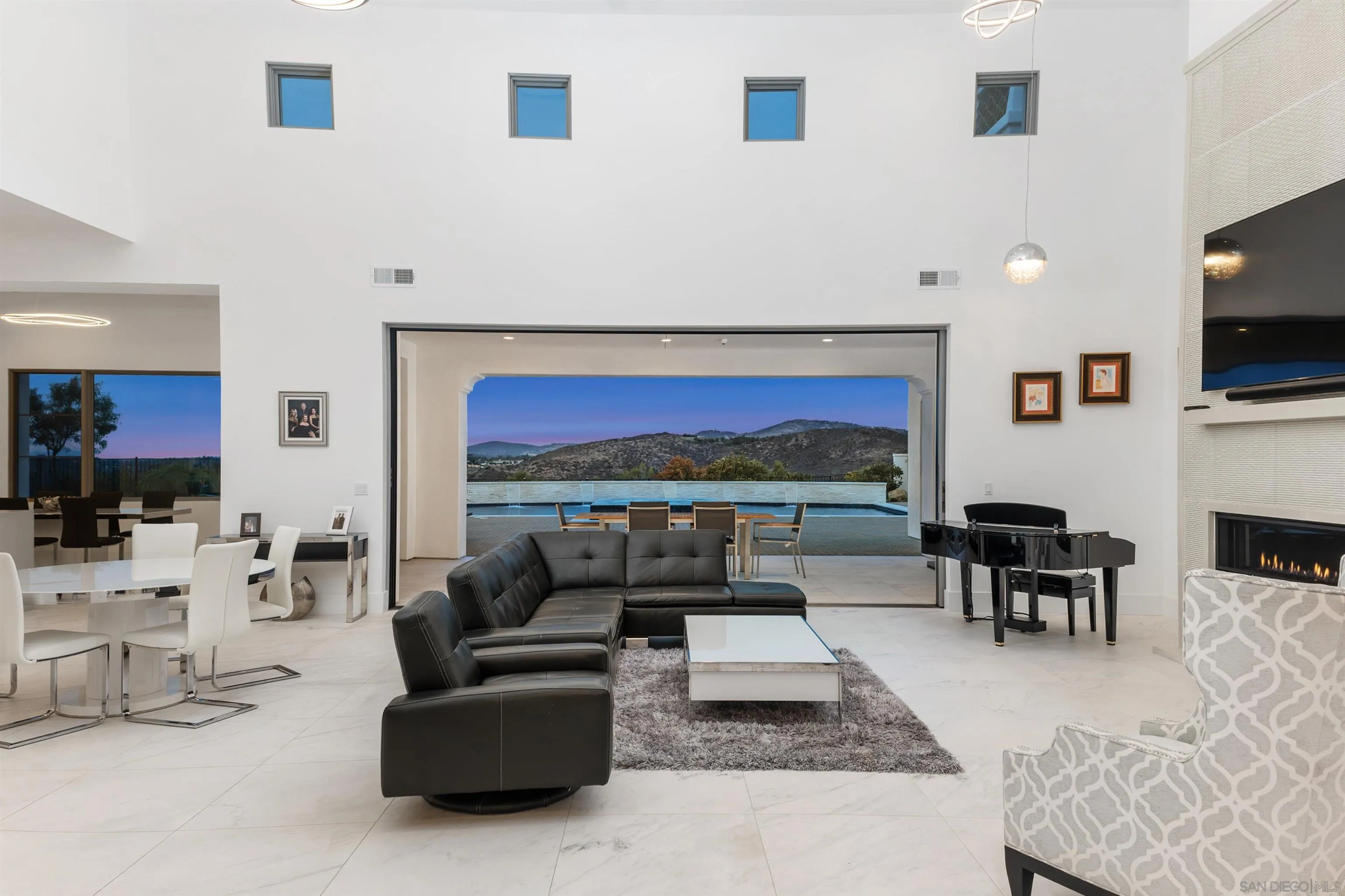 https://cdn.realtyfeed.com/cdn/127/260021375/0184cea8950a181c636ab59fec70b86e.webp