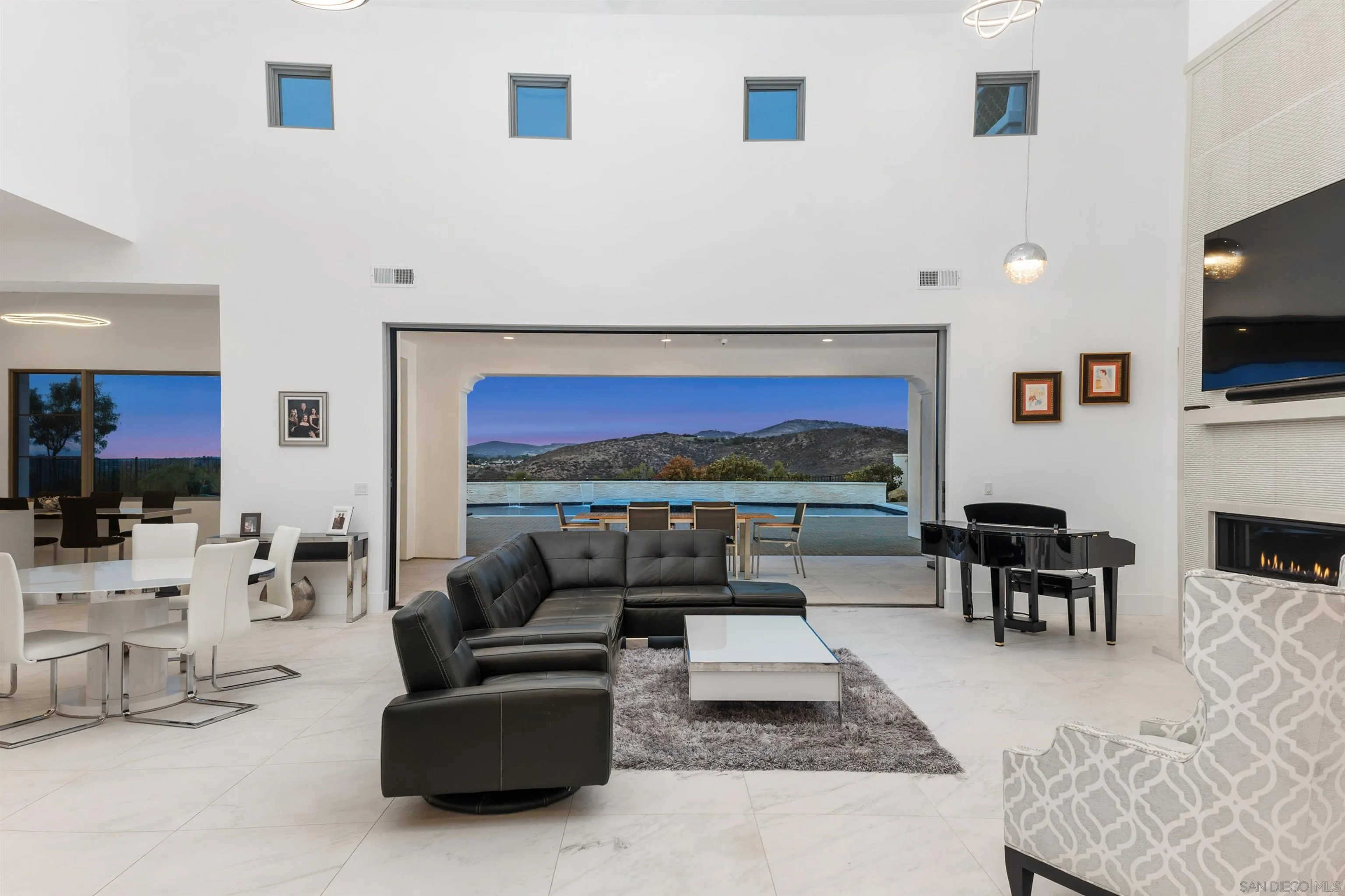 https://cdn.realtyfeed.com/cdn/127/260021375/090eaa7b7bc4c3561d7e6fd86c74e385.webp