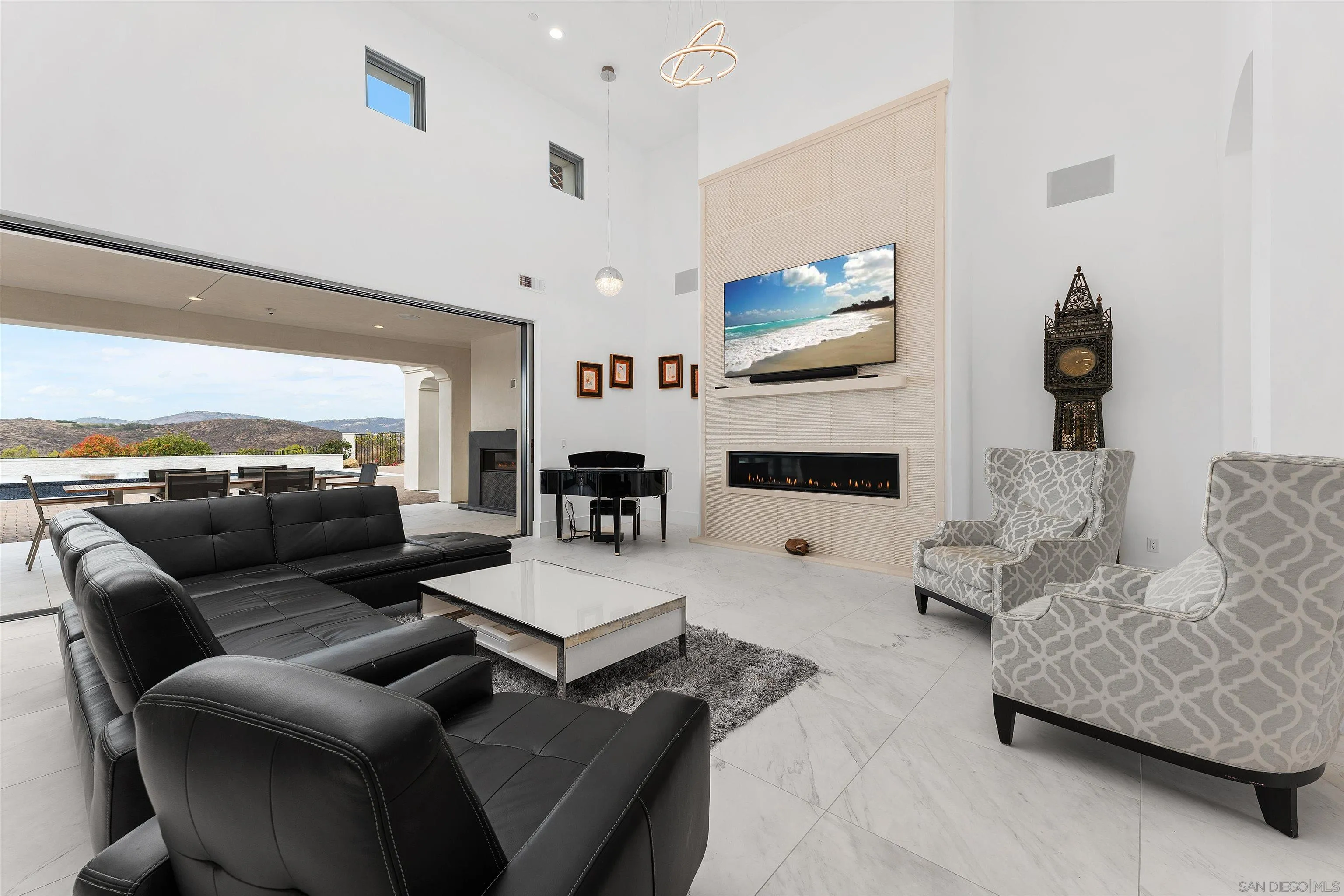 https://cdn.realtyfeed.com/cdn/127/260021375/098afc593fd9f2a01be6592a76eefd68.webp