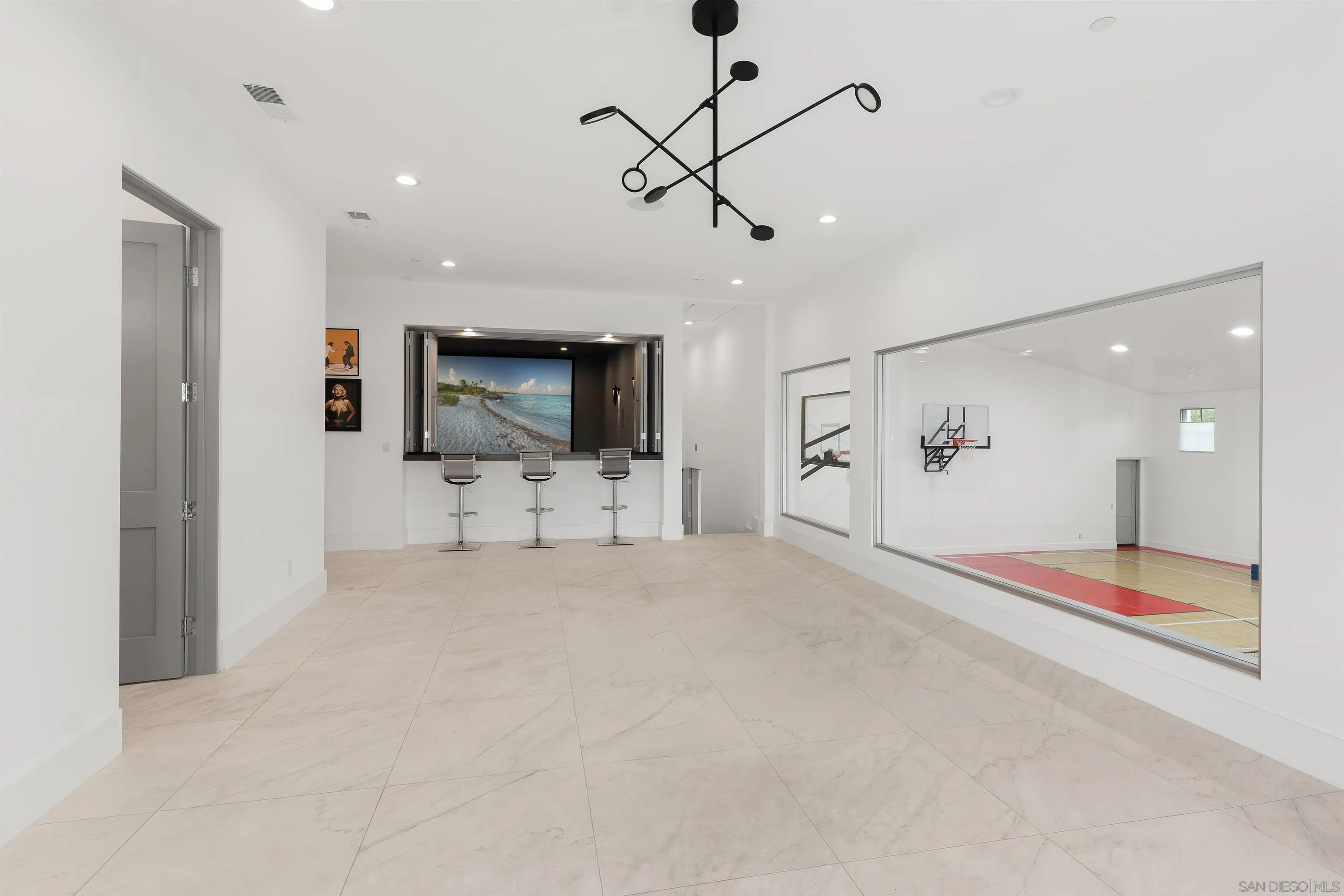 https://cdn.realtyfeed.com/cdn/127/260021375/837f59c14b1277c87eb4f8ed18e11b39.webp
