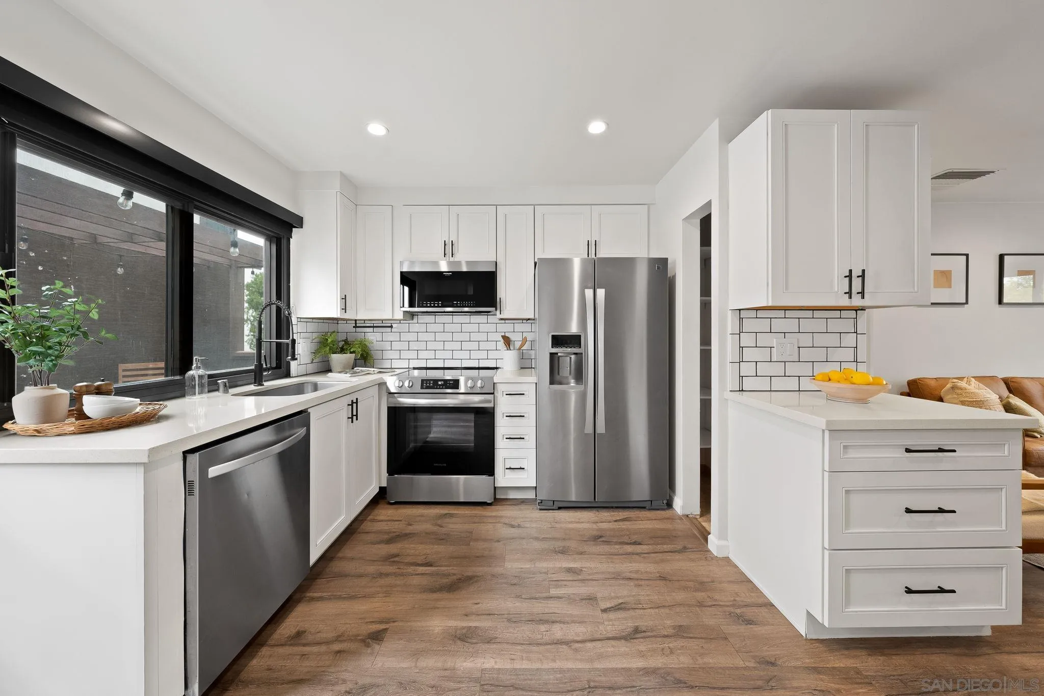 https://cdn.realtyfeed.com/cdn/127/260021376/1217a1c53d586ef7e33ae06fb95ba6ce.webp